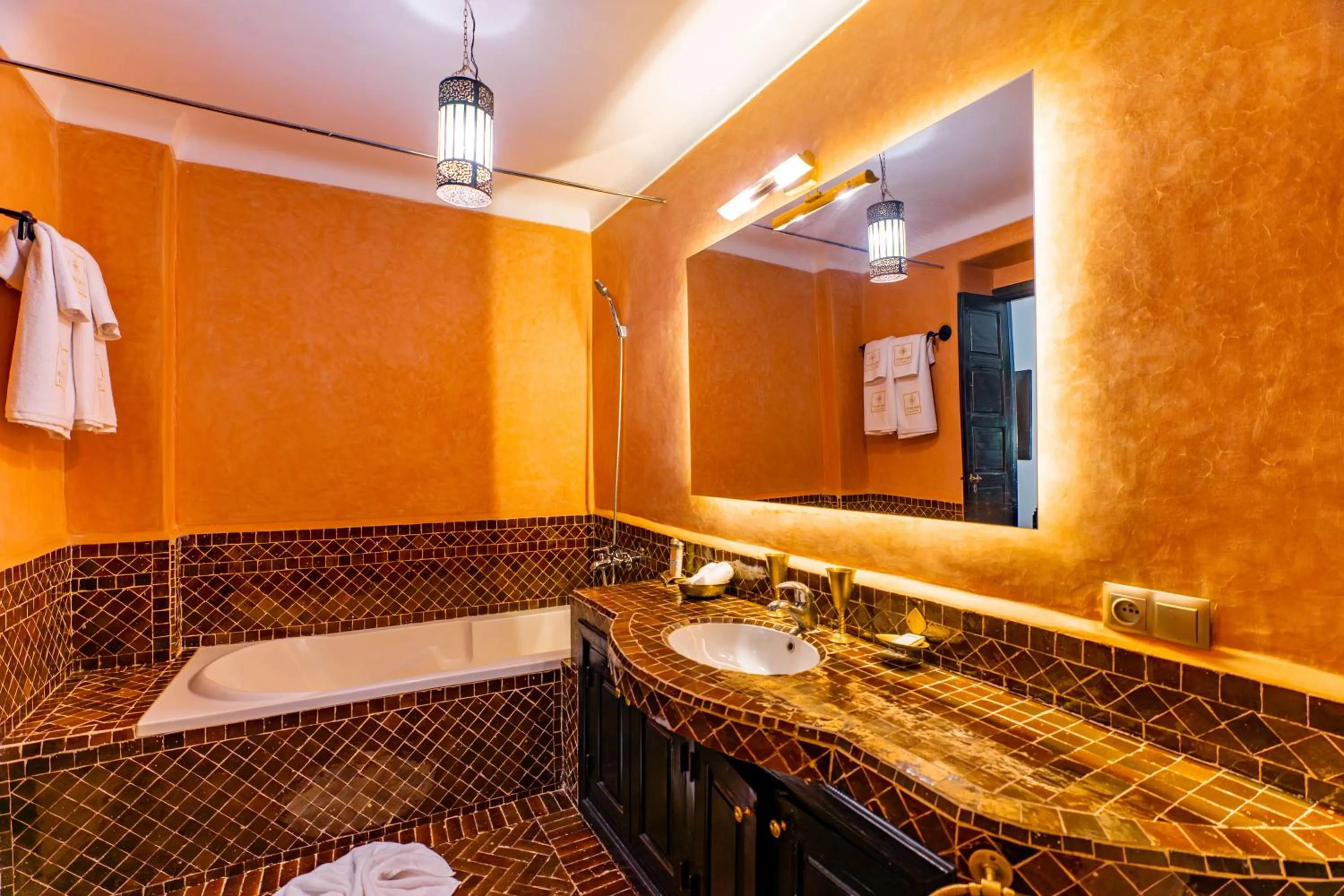 Bathroom in Riad Dar Dialkoum