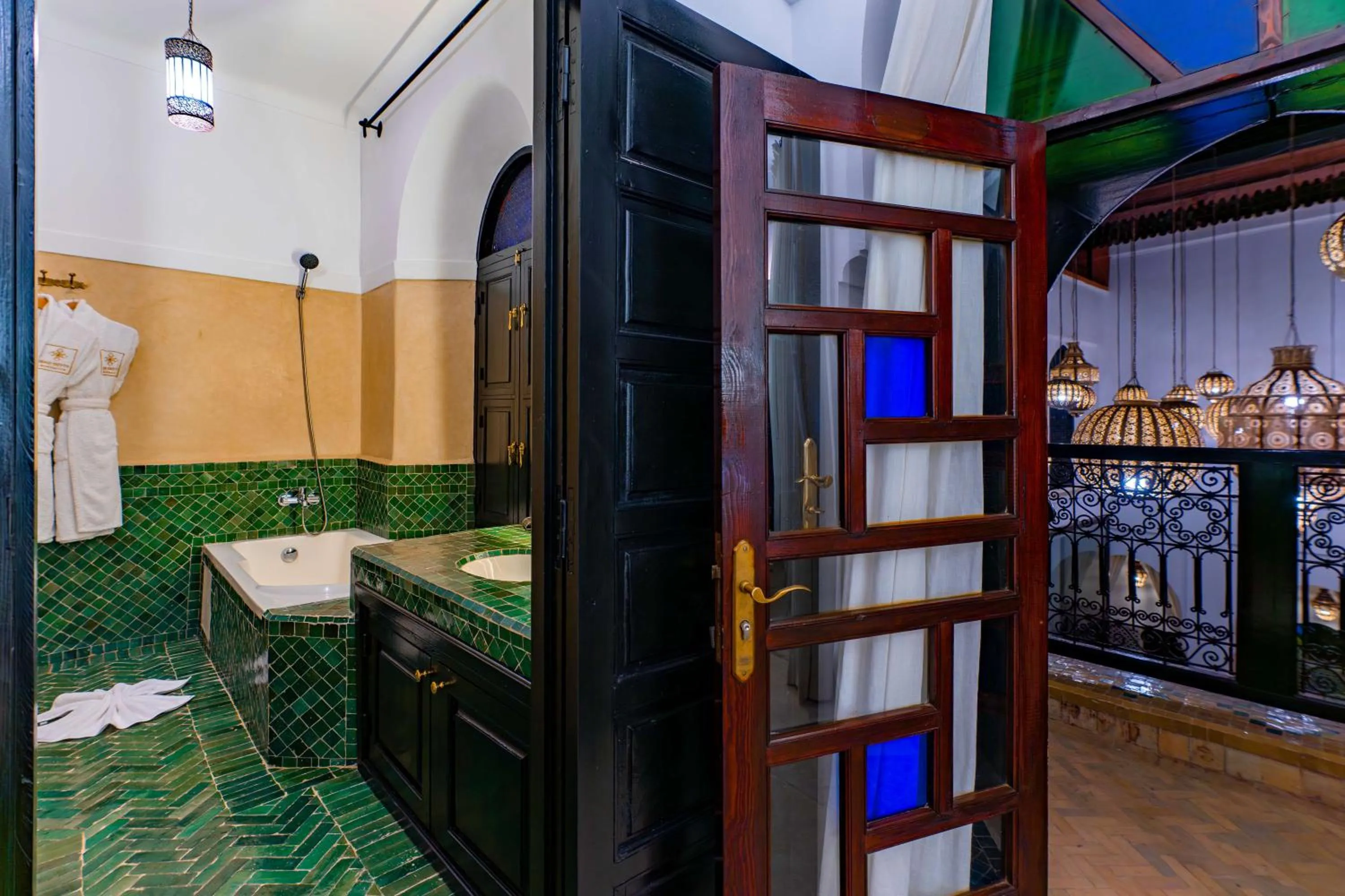 Bathroom in Riad Dar Dialkoum