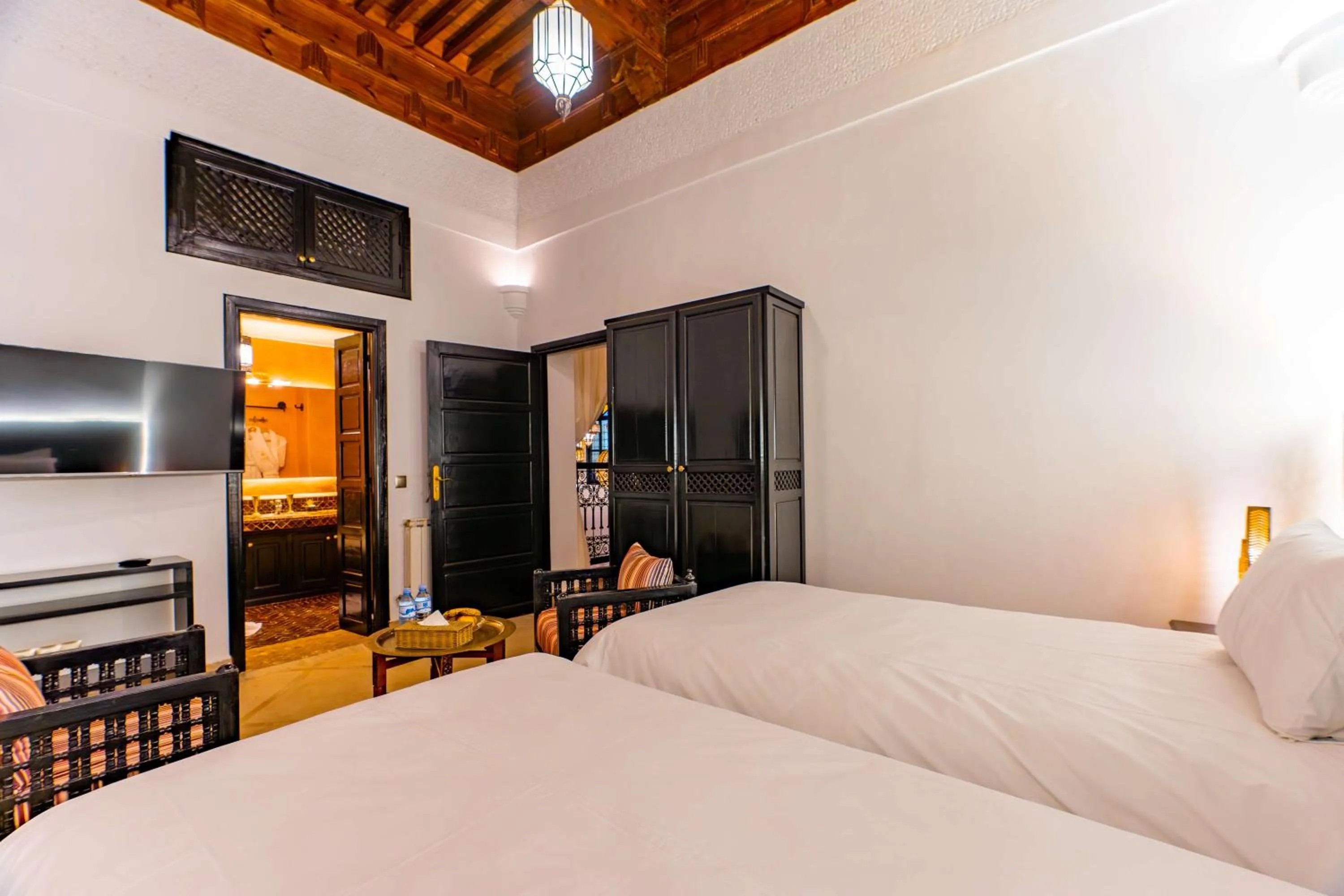 Bedroom in Riad Dar Dialkoum