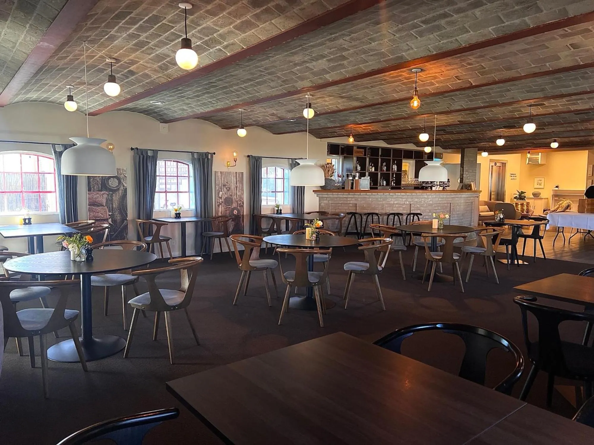 Restaurant/places to eat in Bramslevgaard