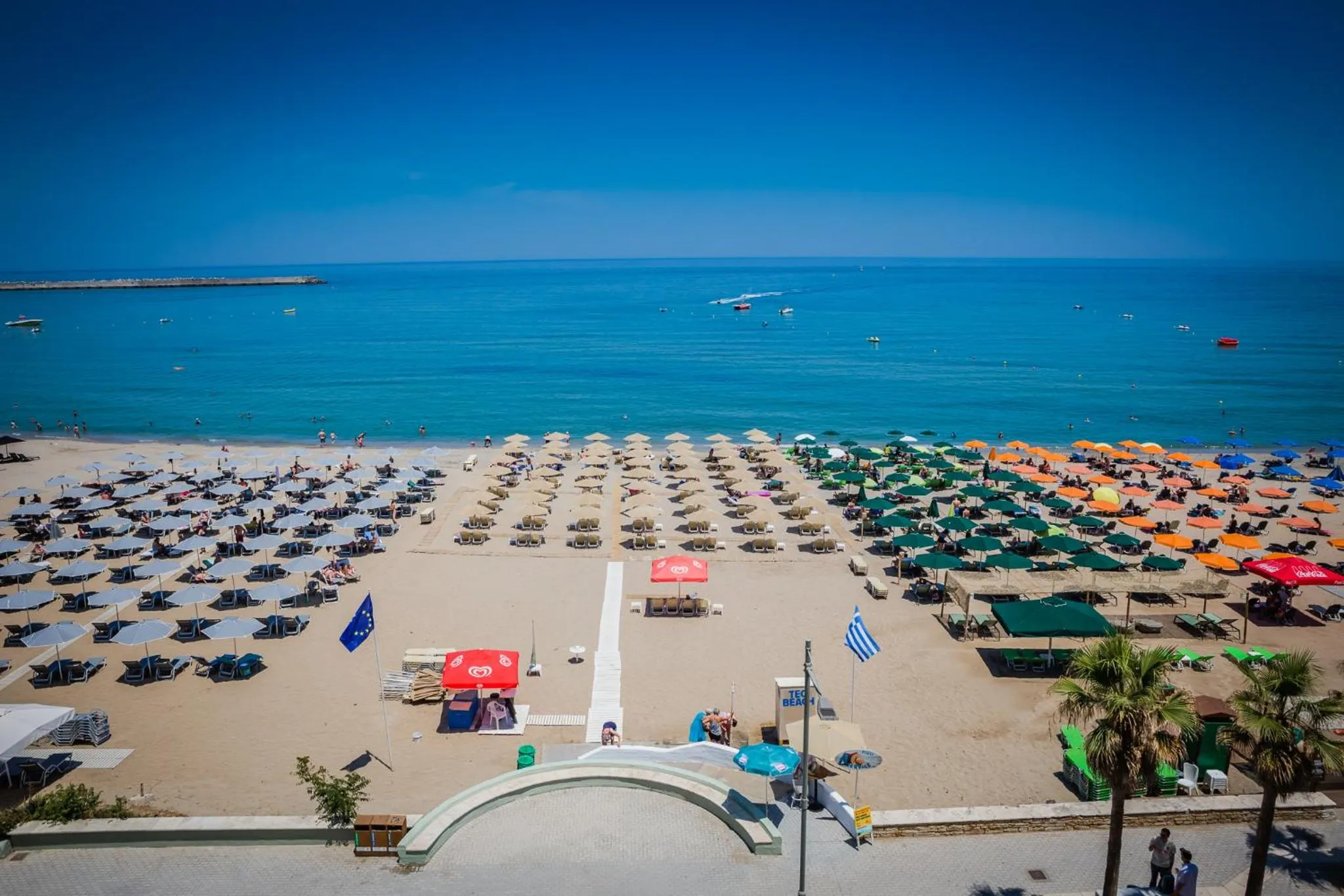 Theo Beach Hotel Apartments