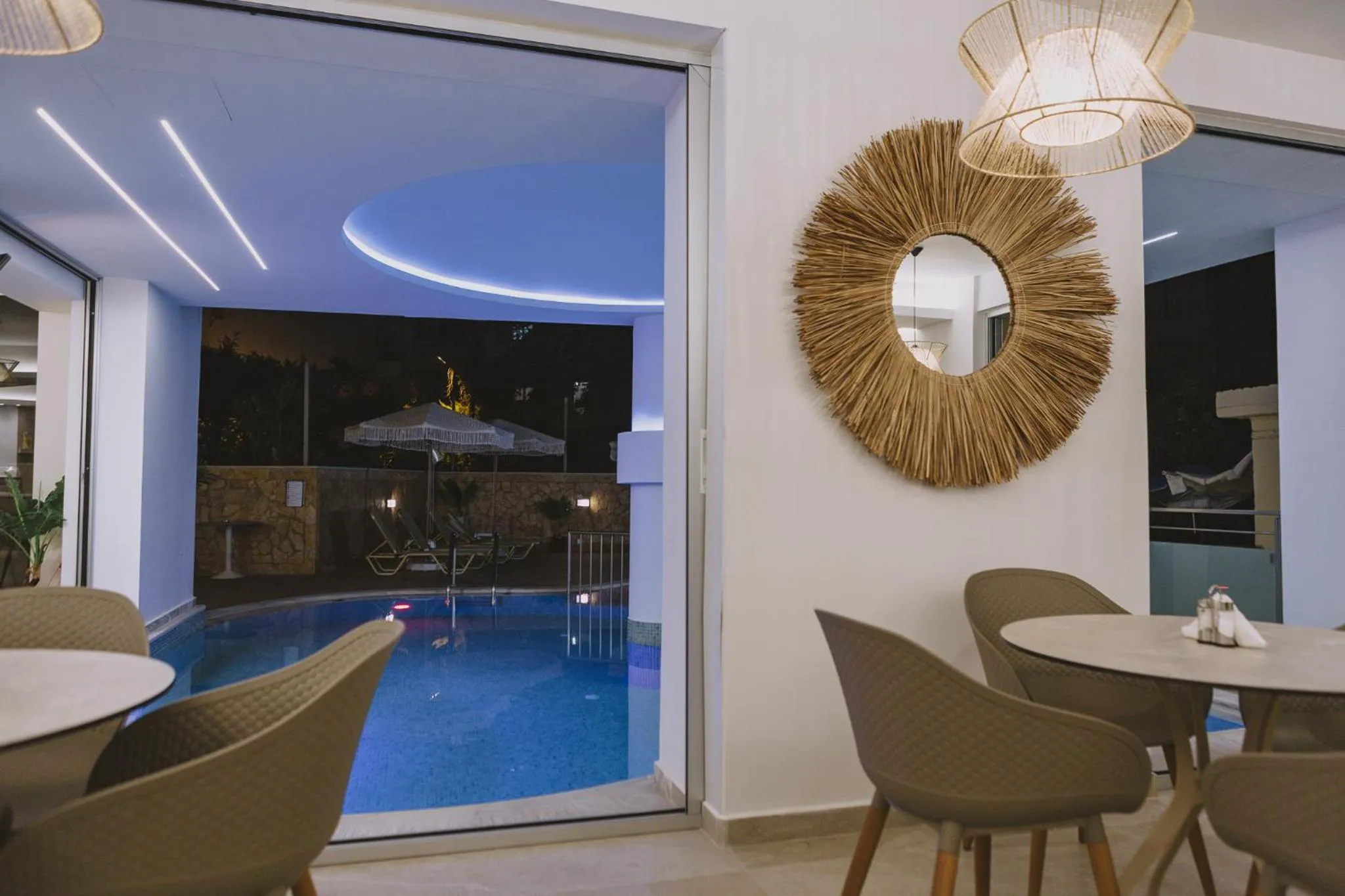 Theo Beach Hotel Apartments