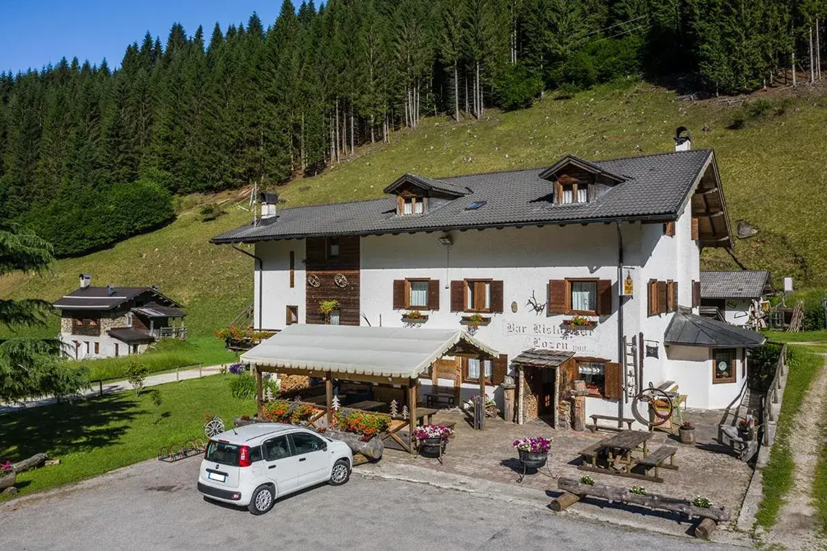 Albergo Lozen Albergo Lozen