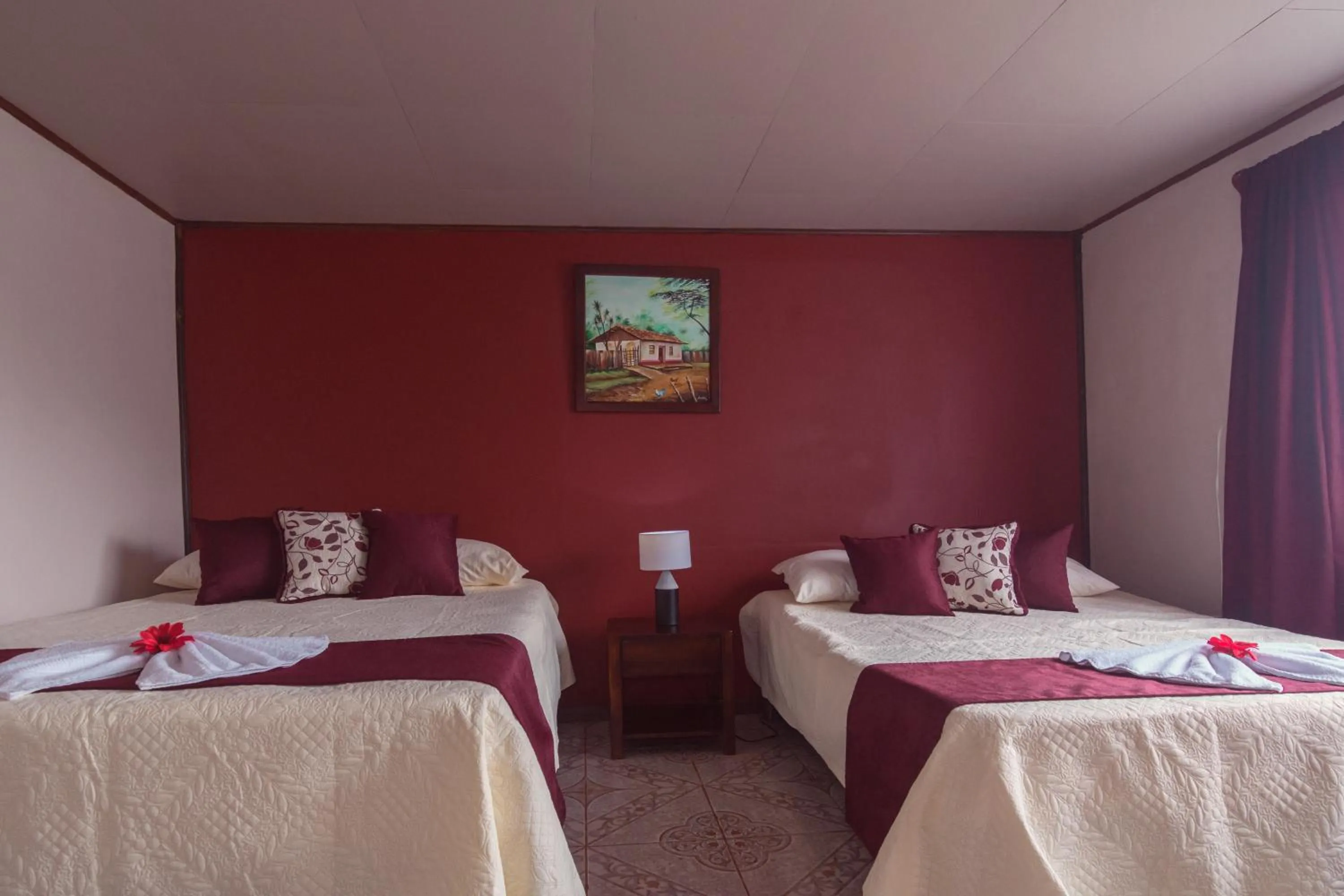 Bedroom, Bed in Nafre House B&B Monteverde