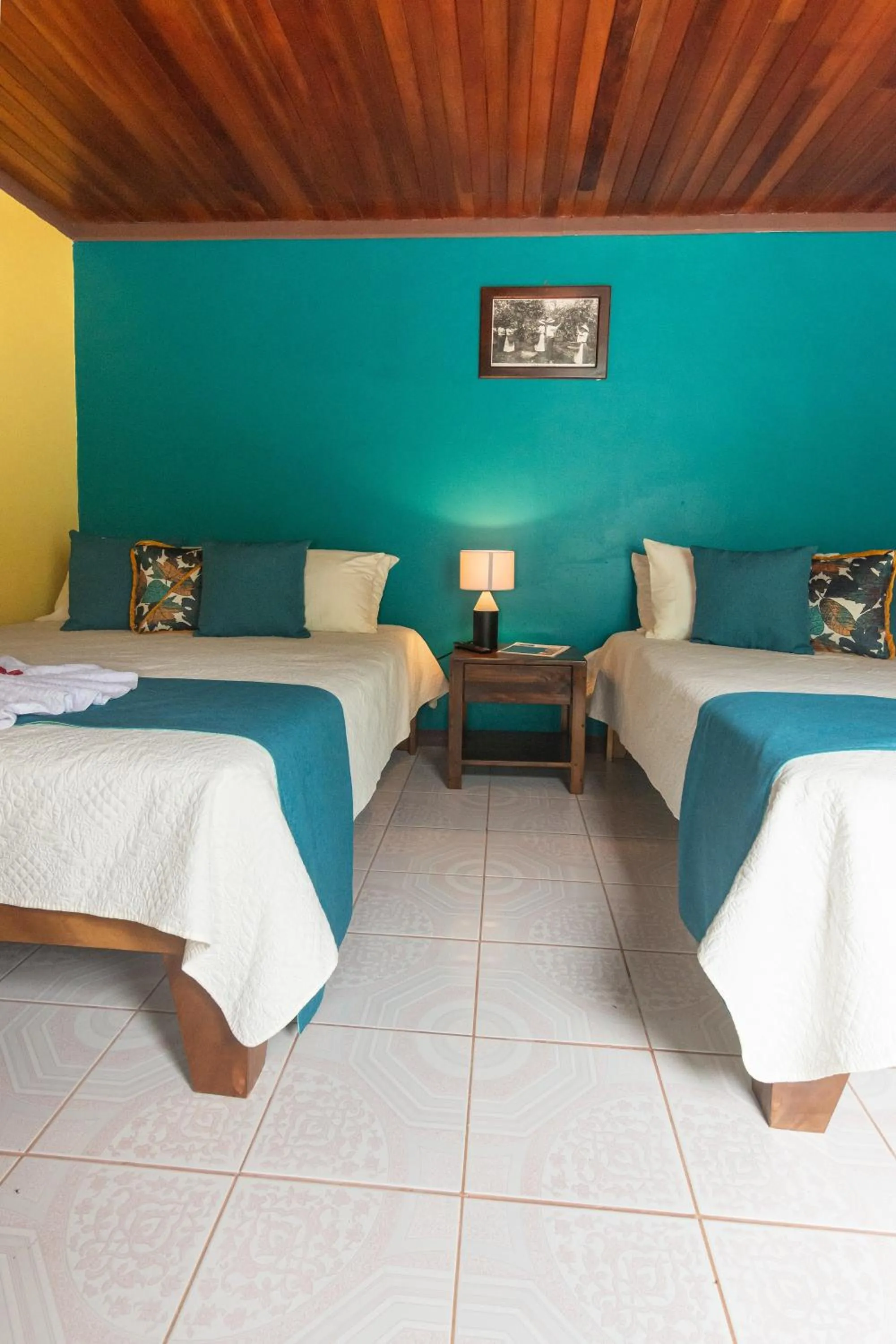 Bedroom, Bed in Nafre House B&B Monteverde