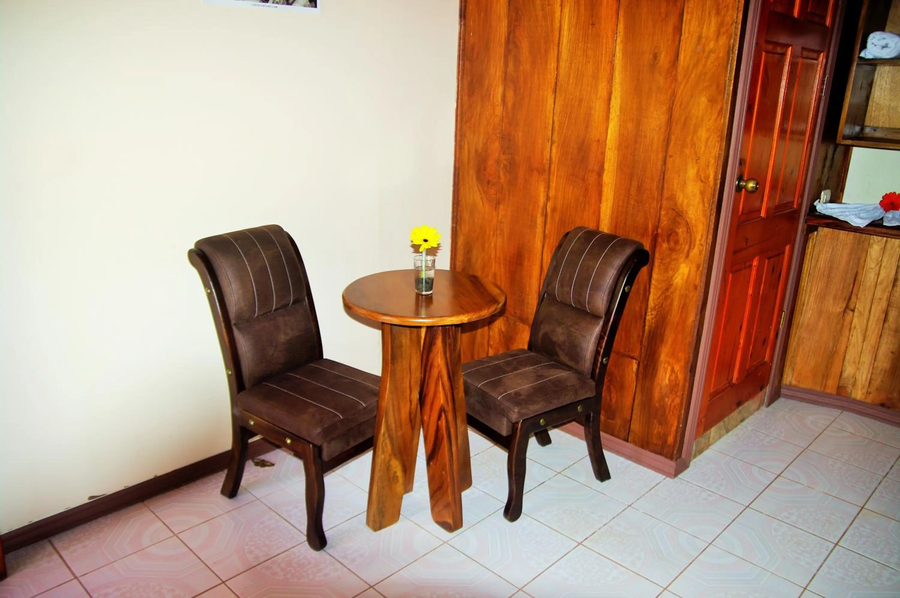 Living room in Nafre House B&B Monteverde
