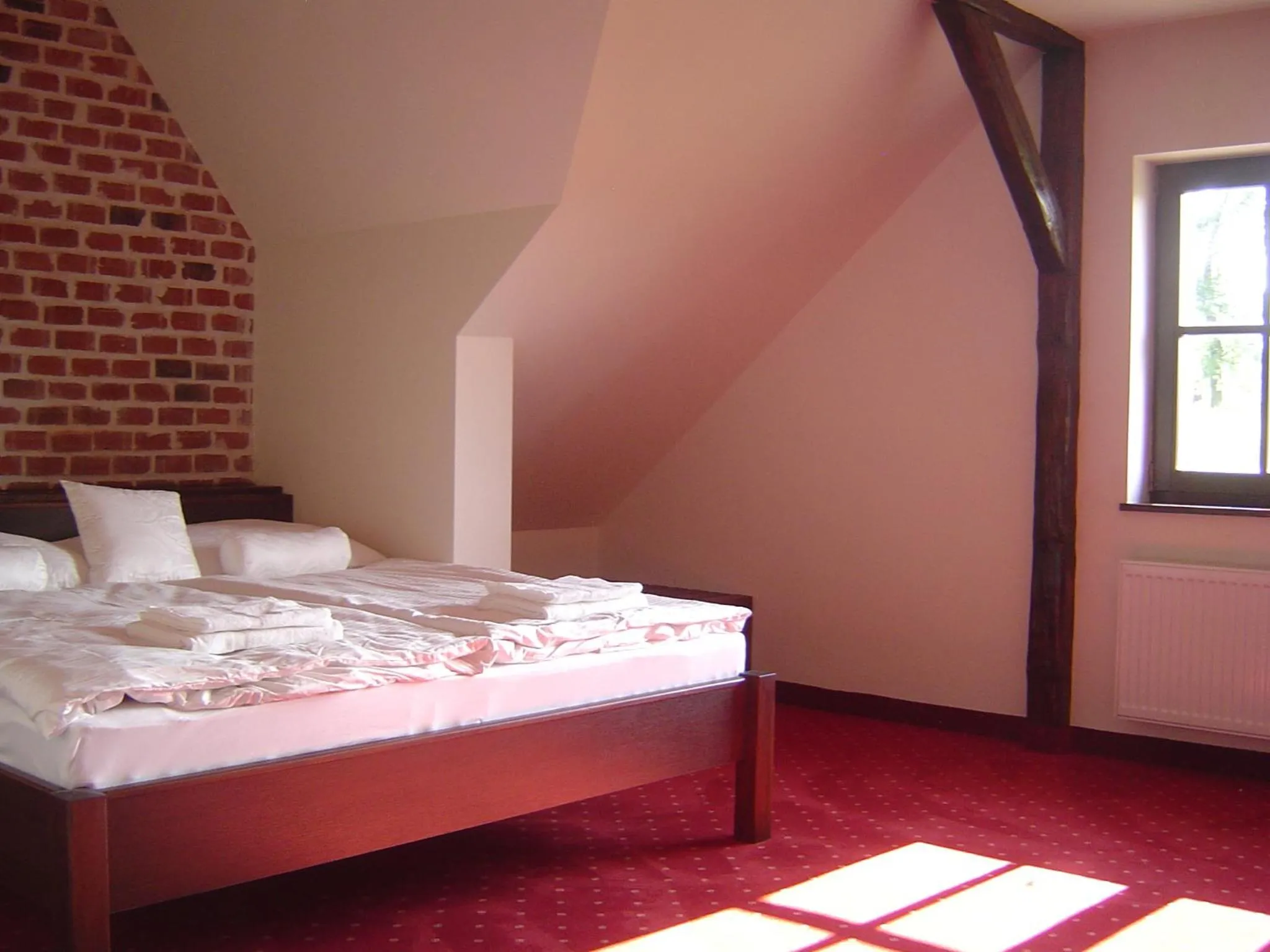 Double Room with Private Bathroom - single occupancy in Rozmaryn Villa & Gourmet