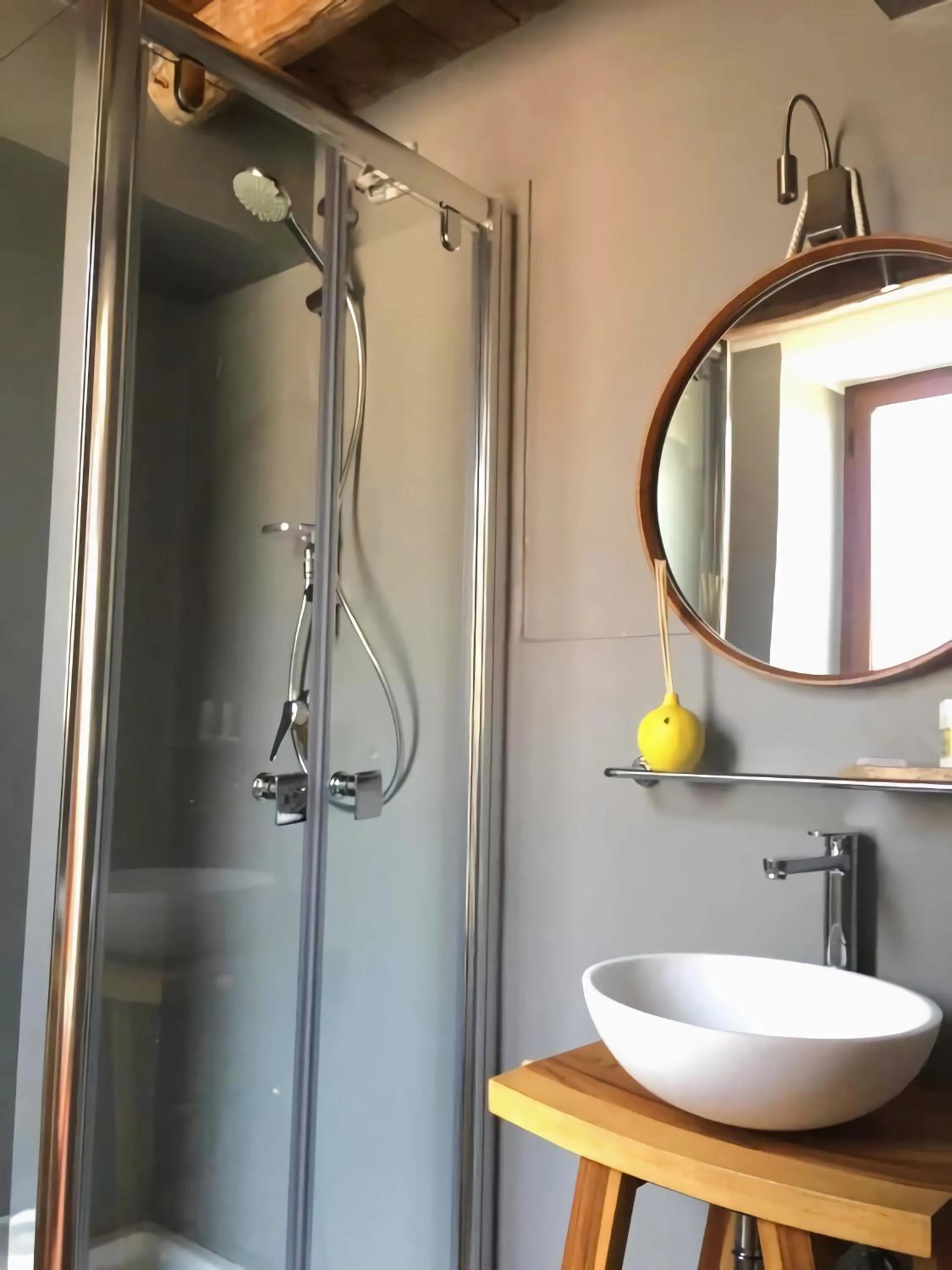 Shower in Casa Rubini