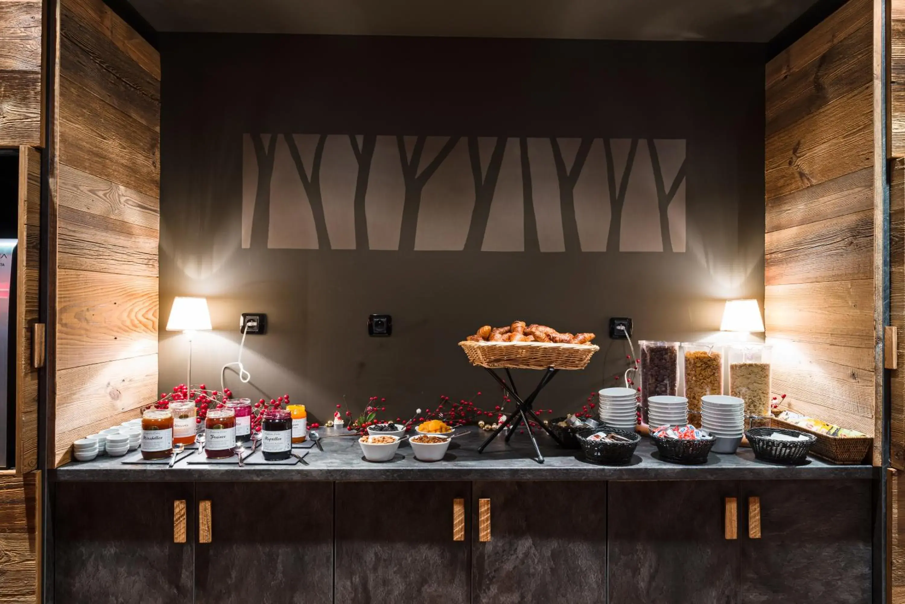 Restaurant/places to eat in Marmotel & Spa Restaurant/places to eat in Marmotel & Spa