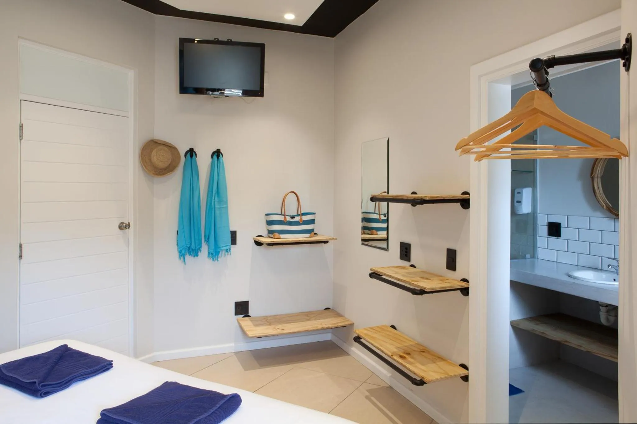 Bedroom, Bed in Plett Beachfront Accommodation