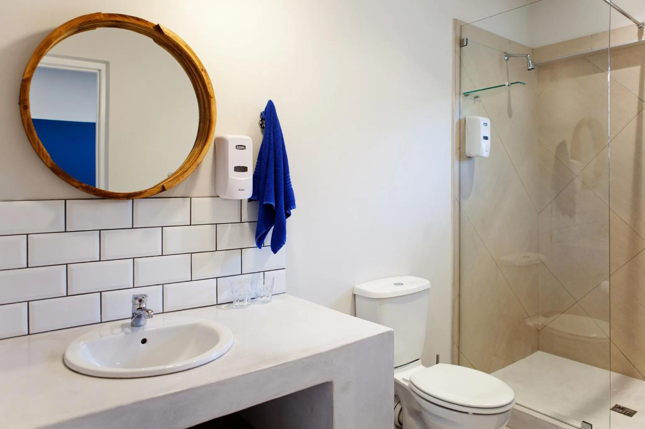 Bathroom in Plett Beachfront Accommodation