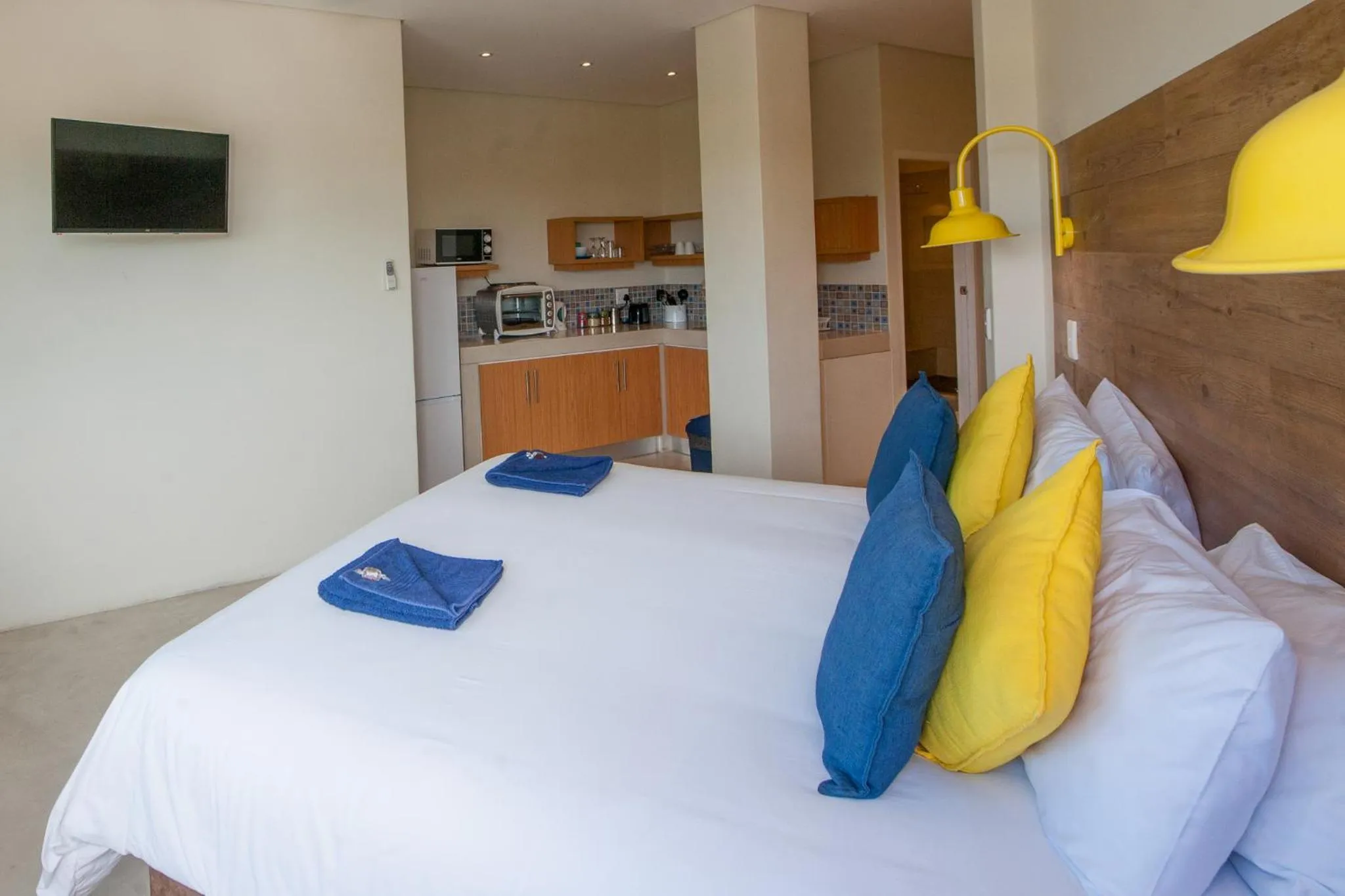 Bed in Plett Beachfront Accommodation