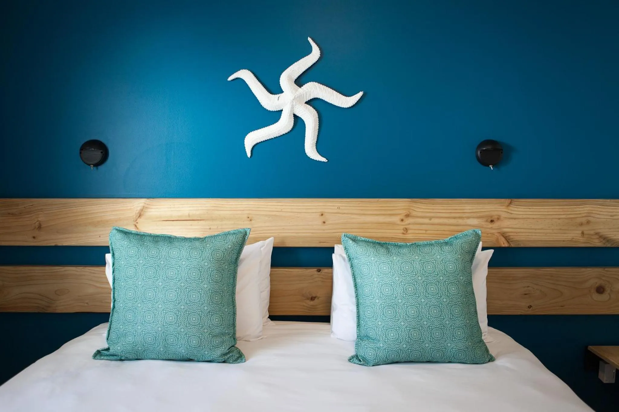 Bed in Plett Beachfront Accommodation