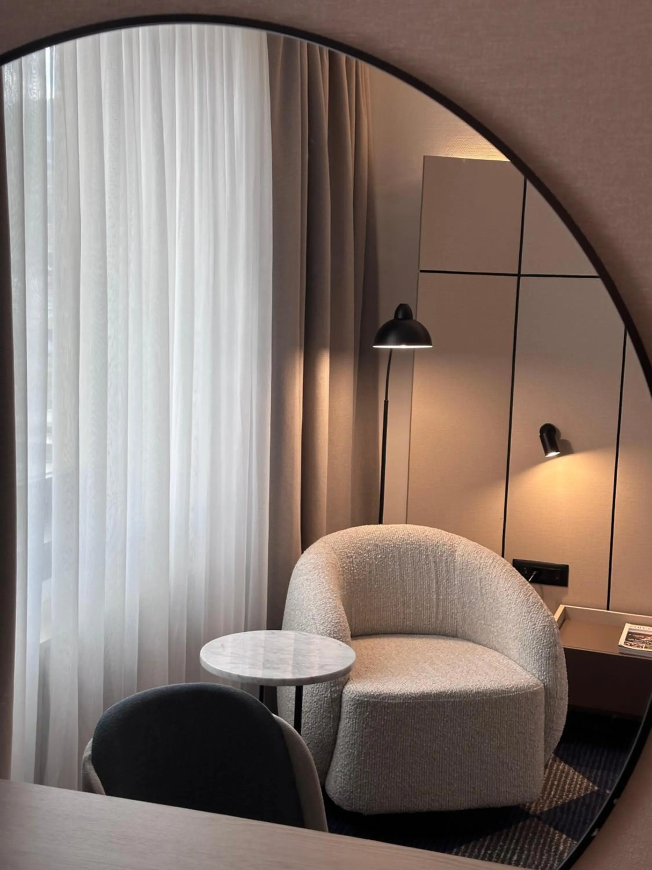 Bedroom in Hotel Holiday