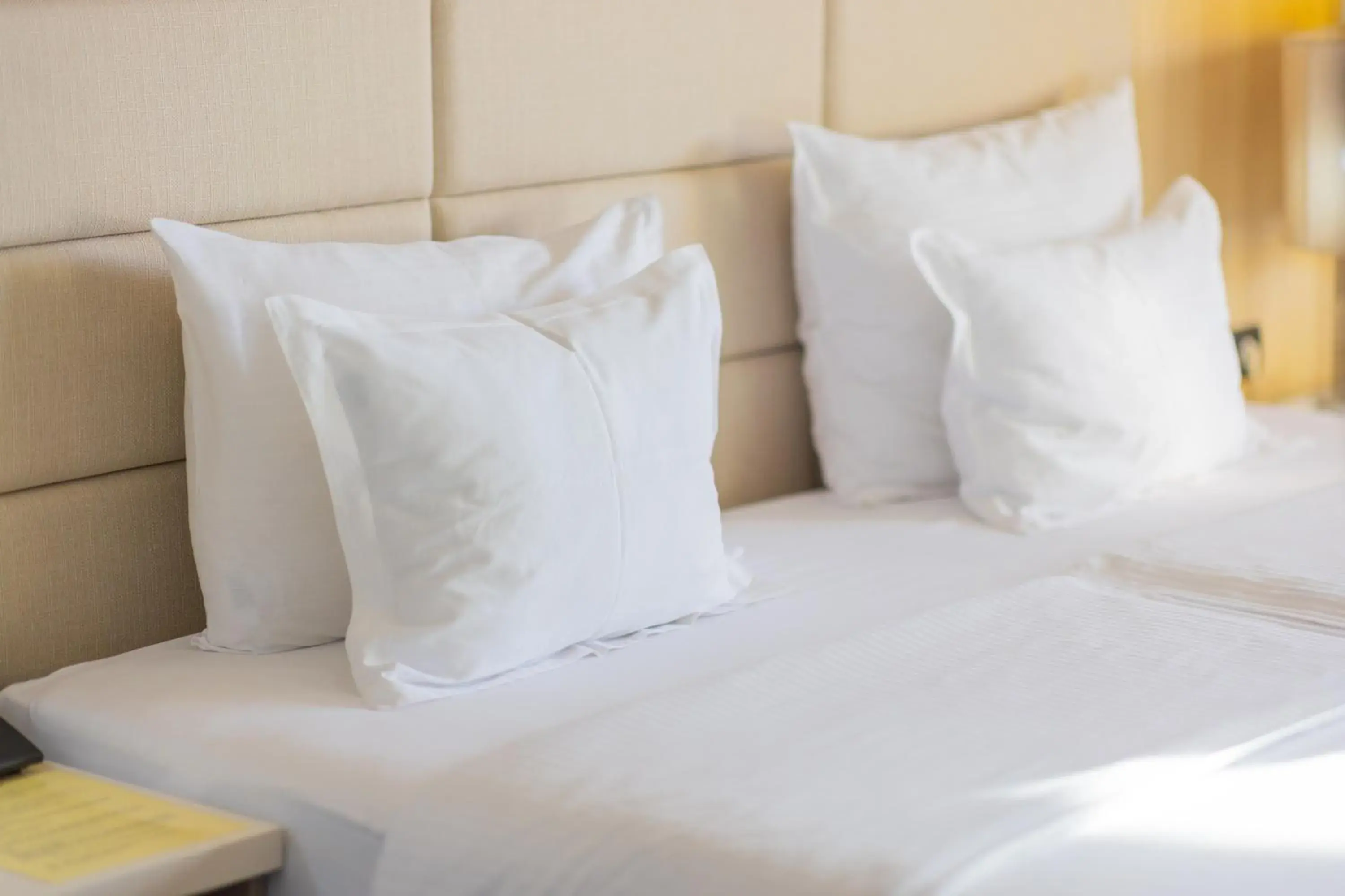 Basic Triple Room in Hotel Holiday Basic Triple Room in Hotel Holiday