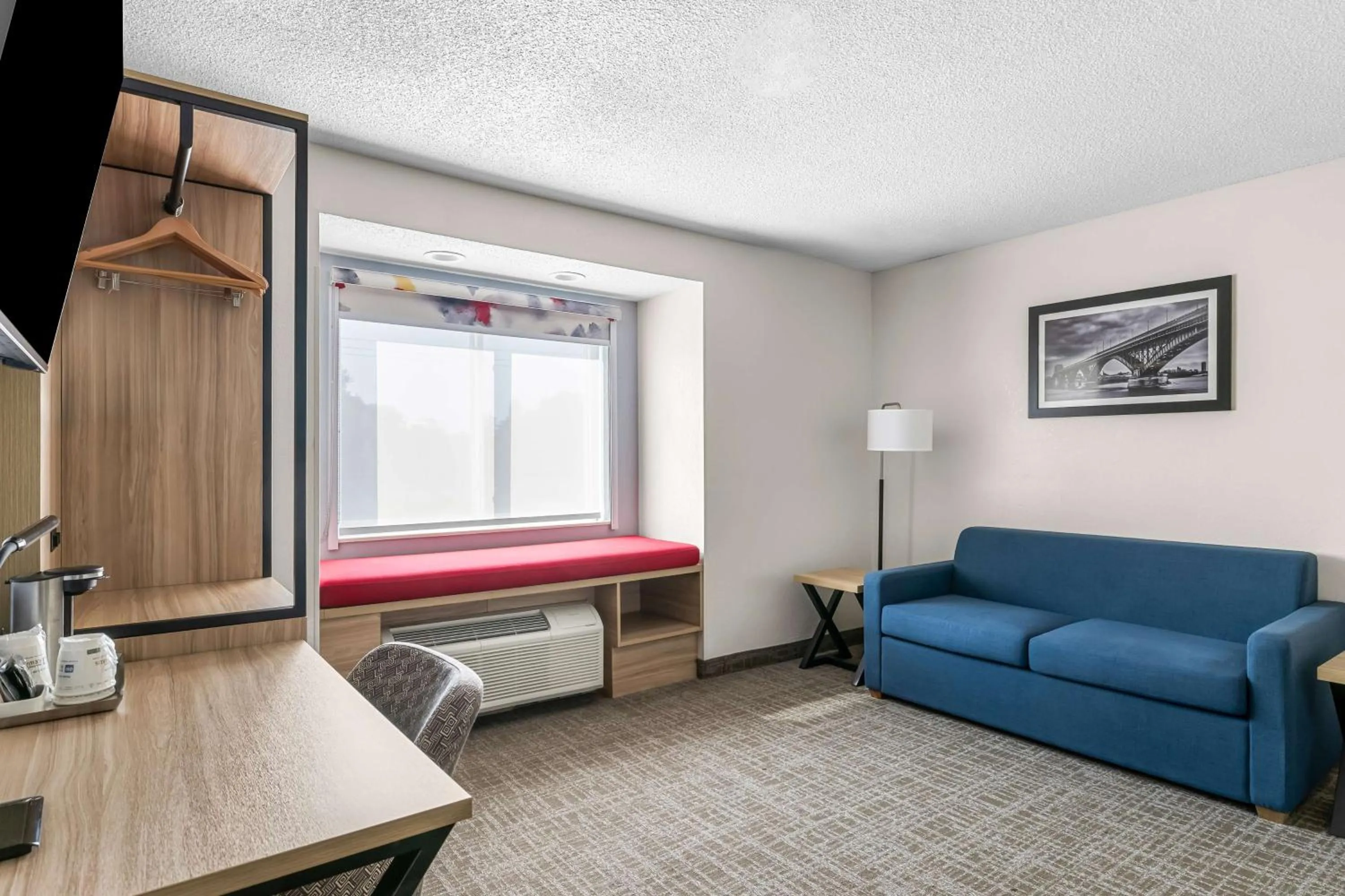 Bedroom, Bed in Best Western Buffalo Inn & Suites