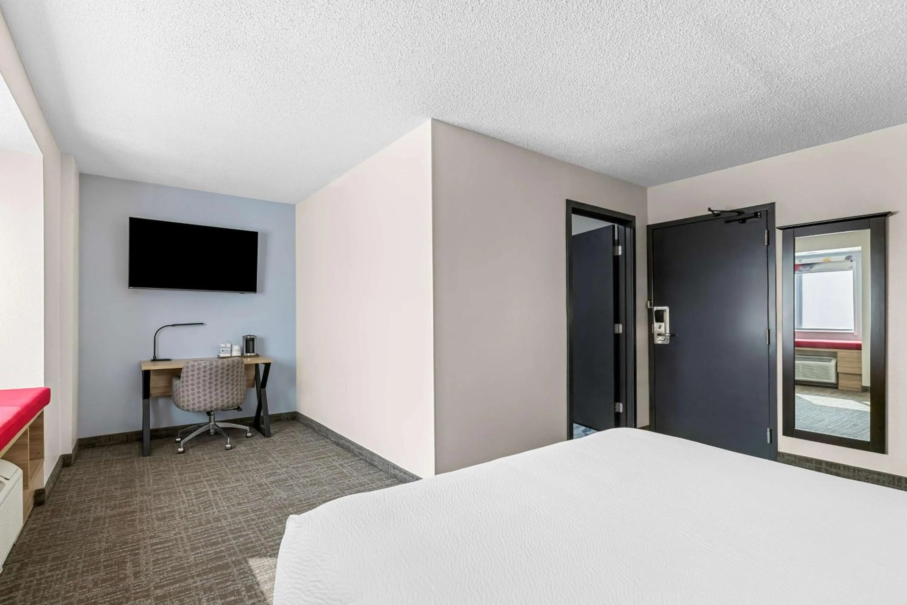 Bedroom, Bed in Best Western Buffalo Inn & Suites