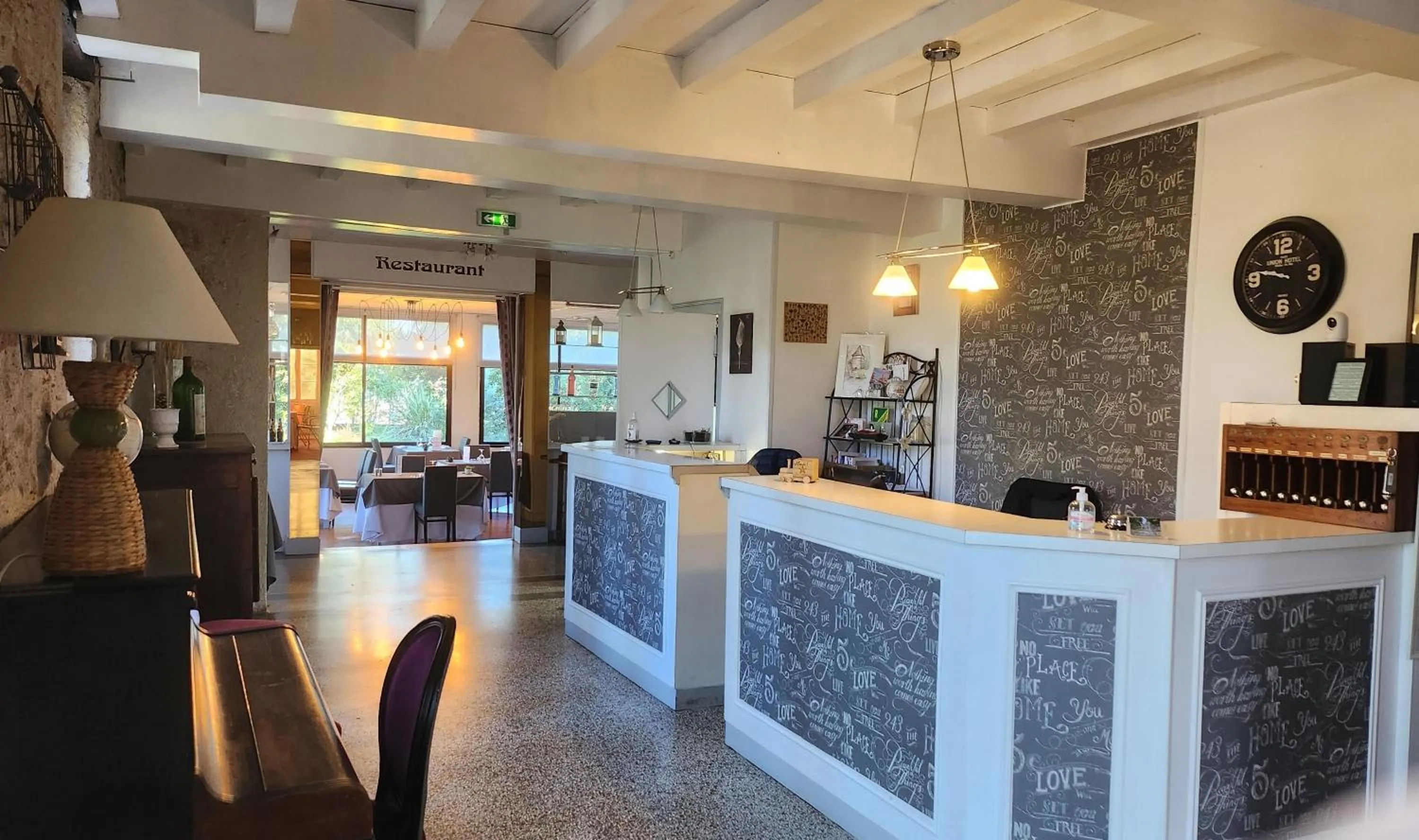 Logis Hotels - Au Colombier du Touron