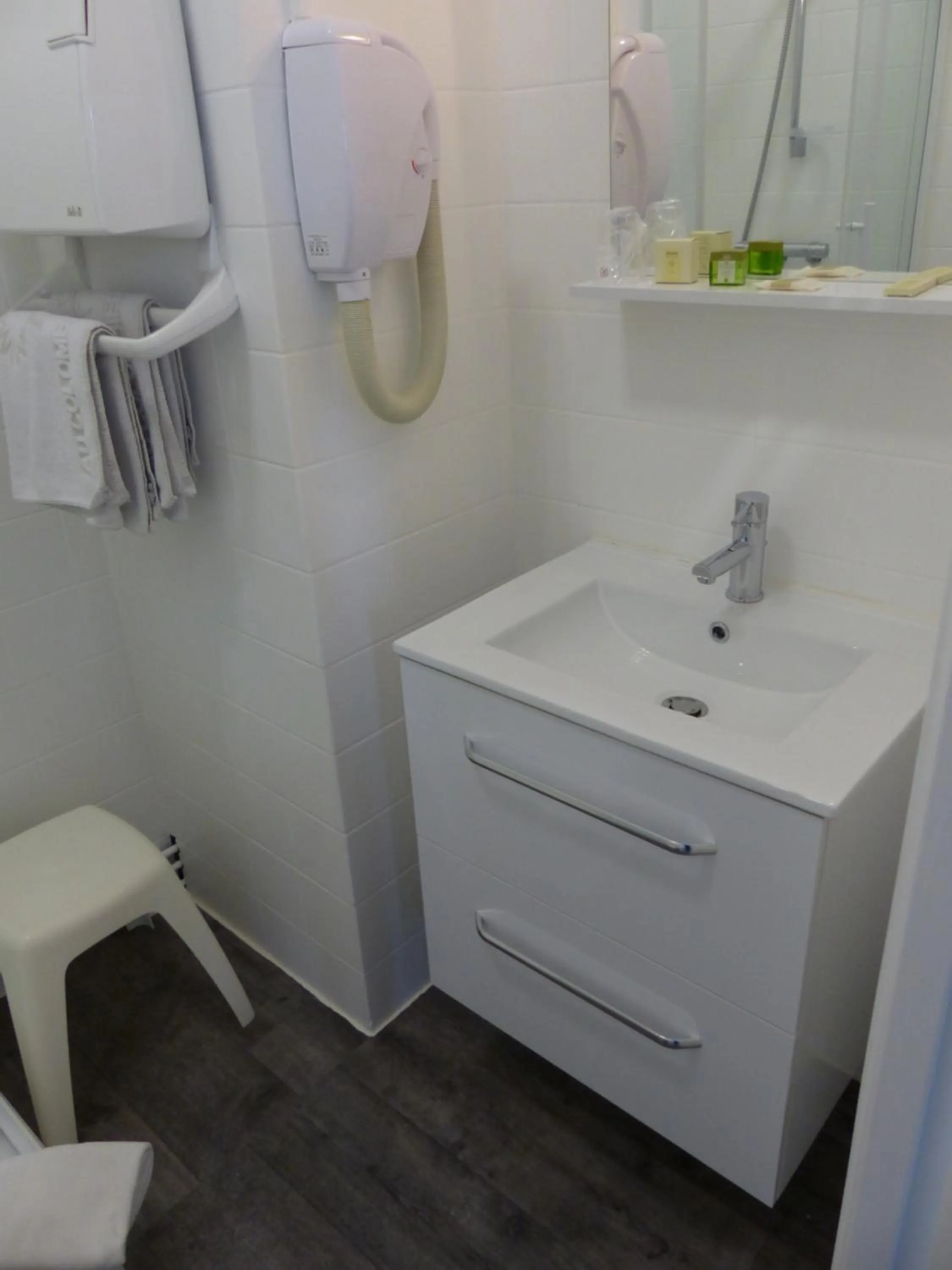 Bathroom in Logis Hotels - Au Colombier du Touron