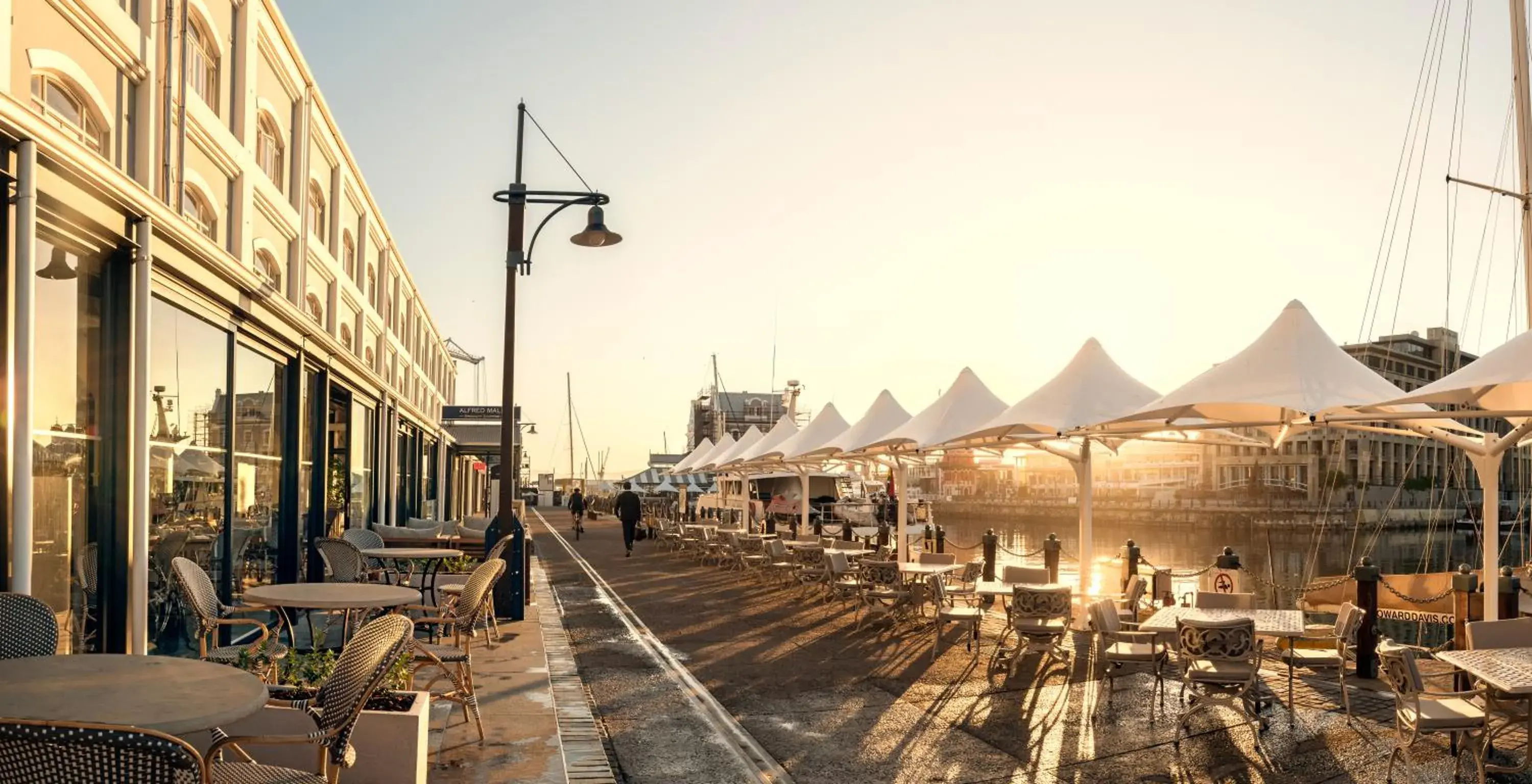 Restaurant/places to eat in Victoria & Alfred Hotel by NEWMARK Restaurant/places to eat in Victoria & Alfred Hotel by NEWMARK