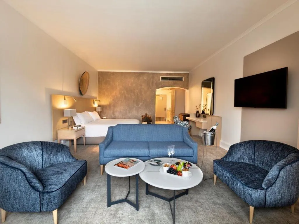 Victoria & Alfred Hotel by NEWMARK