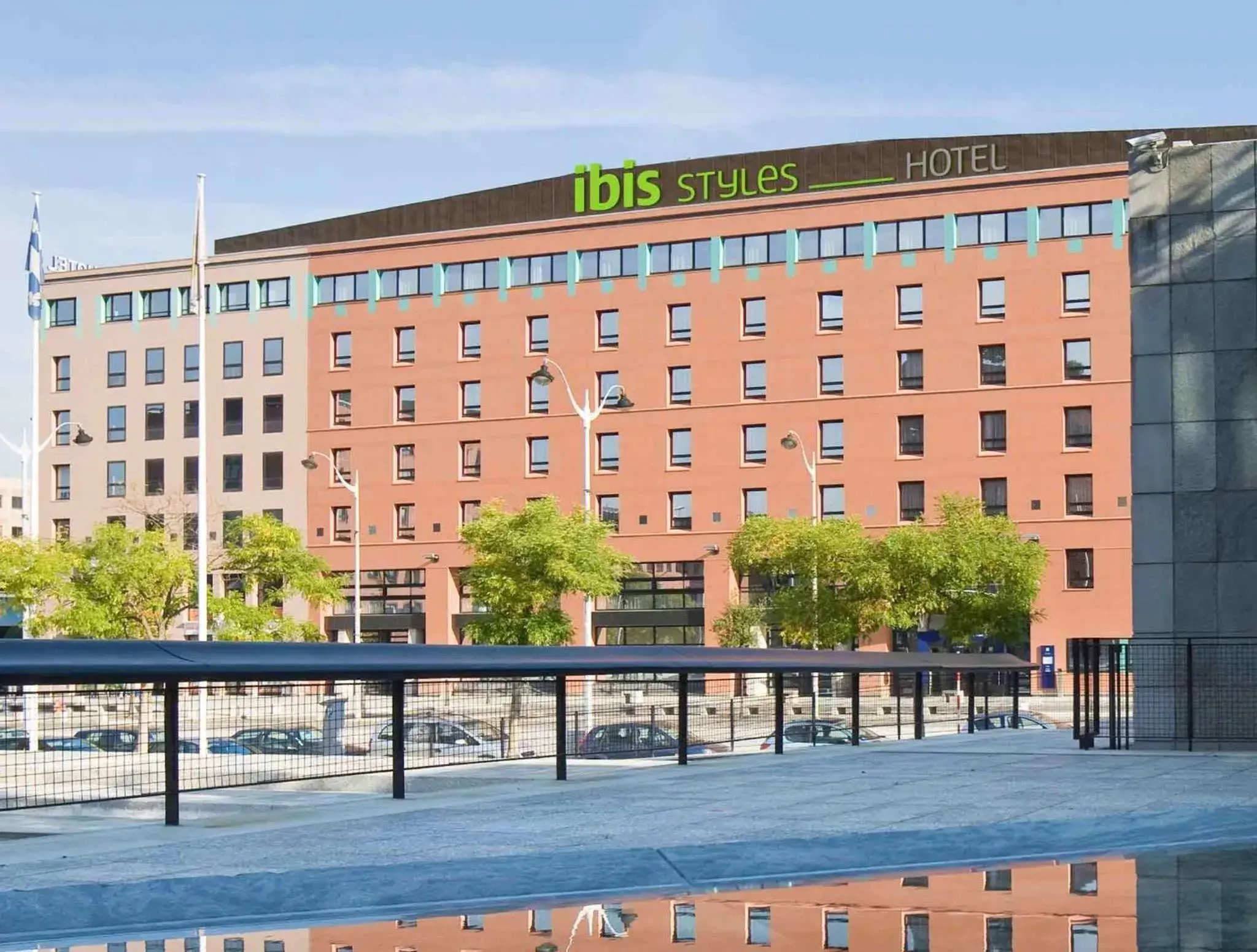 Property building in ibis Styles Evry Courcouronnes Hotel and Events Property building in ibis Styles Evry Courcouronnes Hotel and Events