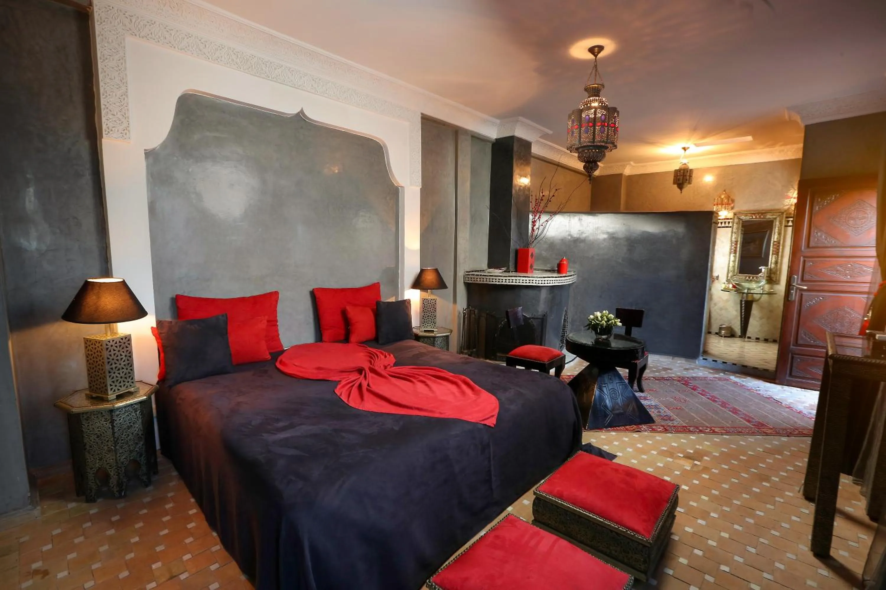 Photo of the whole room, Bed in Riad Turquoise