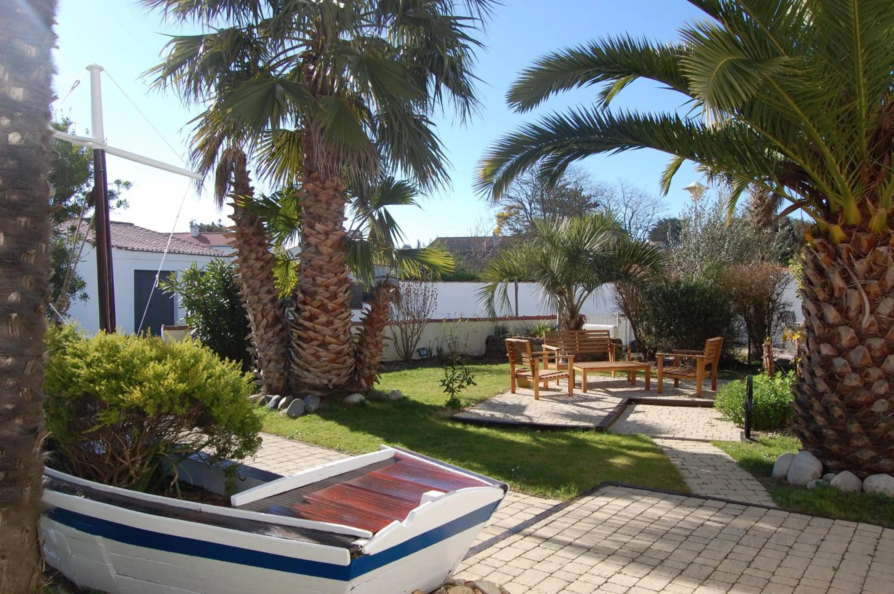 Property building in Hotel Le Goeland