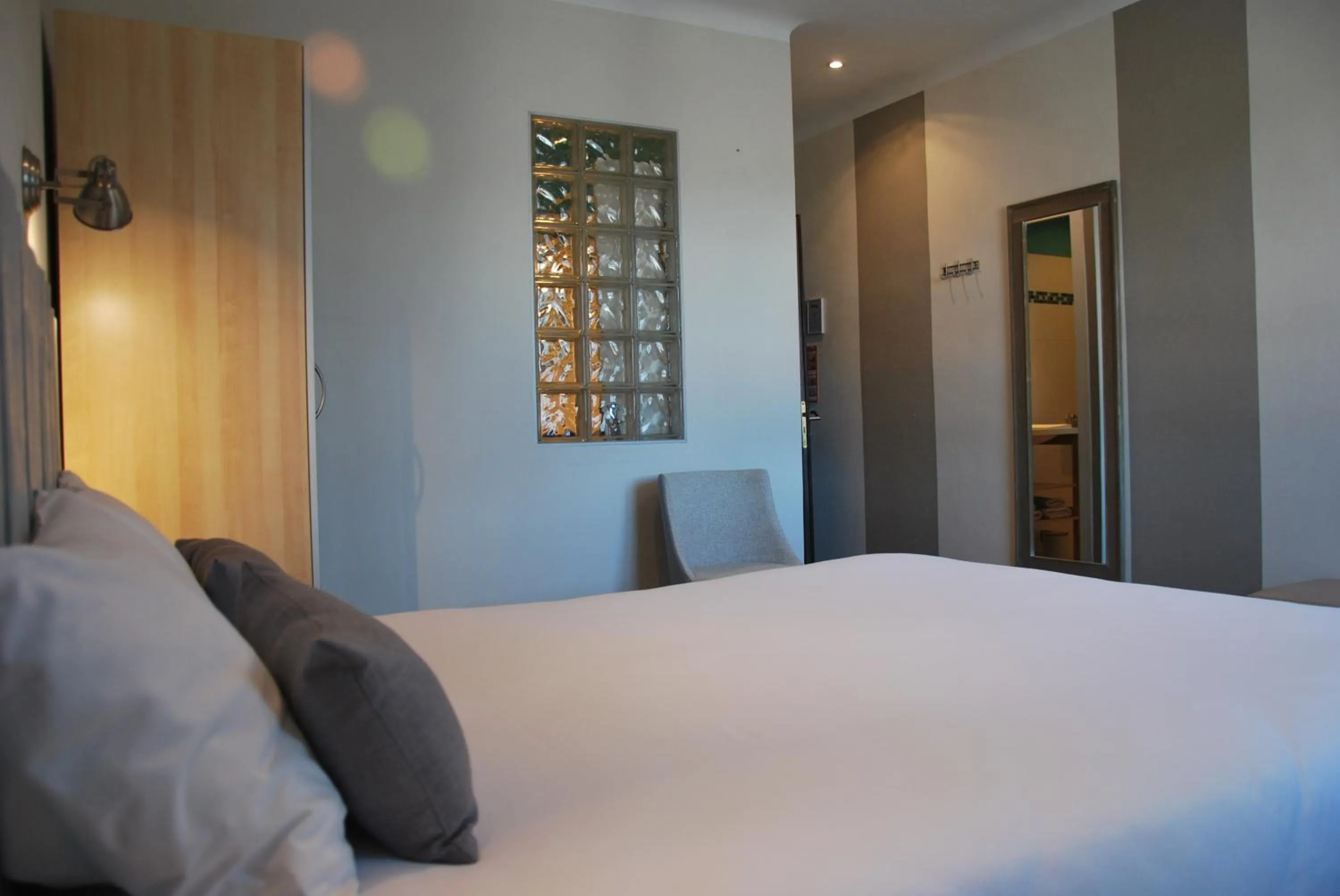 Bed in Hotel Le Goeland