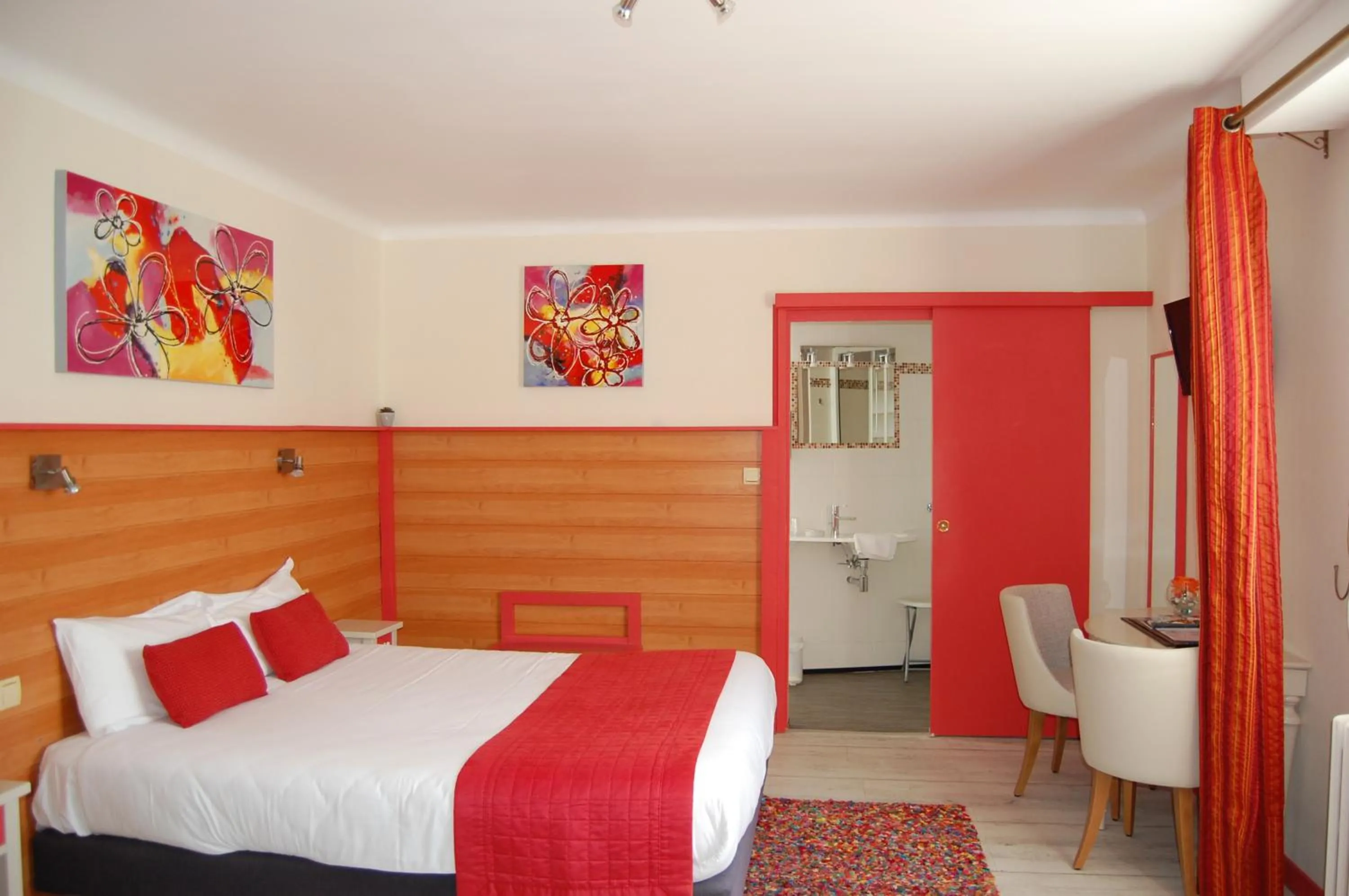 Bed in Hotel Le Goeland