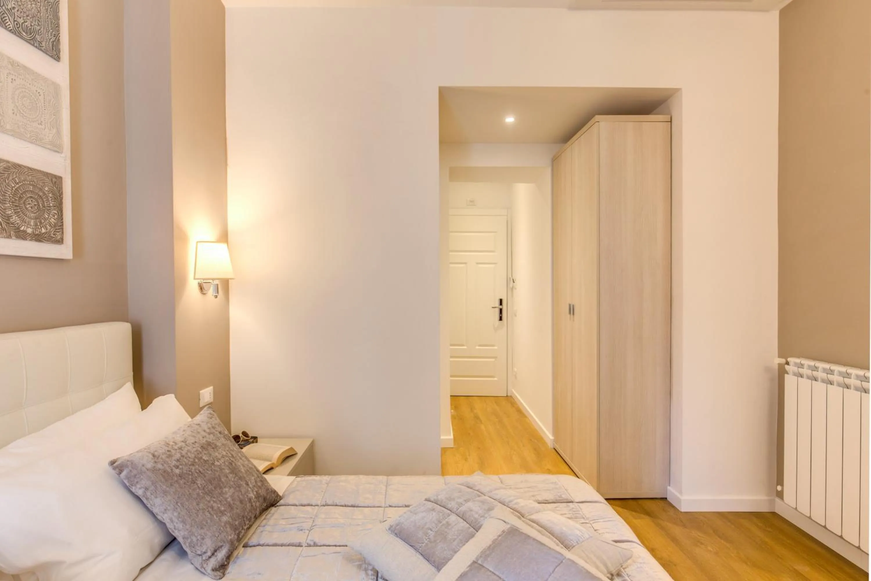 Photo of the whole room, Bed in The Bridge Suites