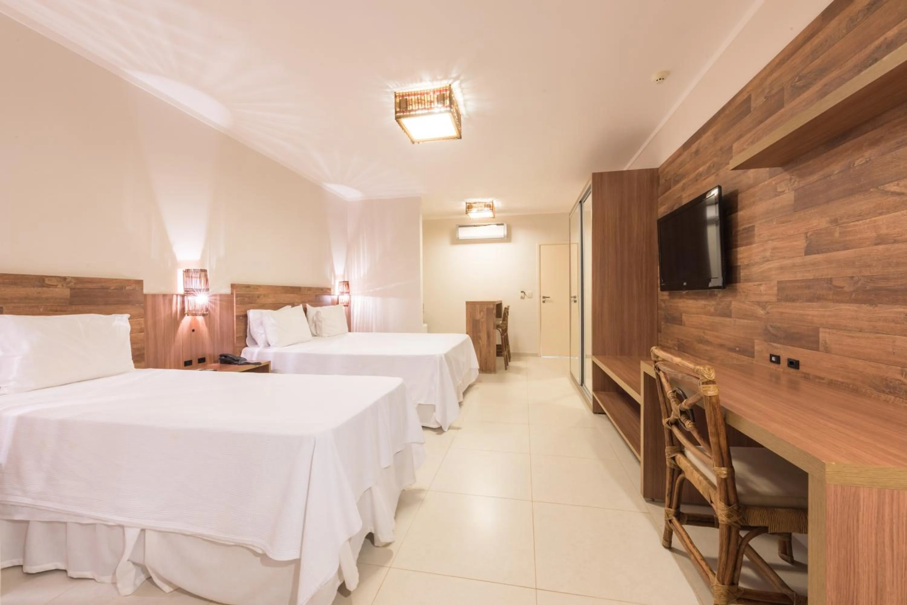 Balcony/Terrace, Bed in Resort da Ilha