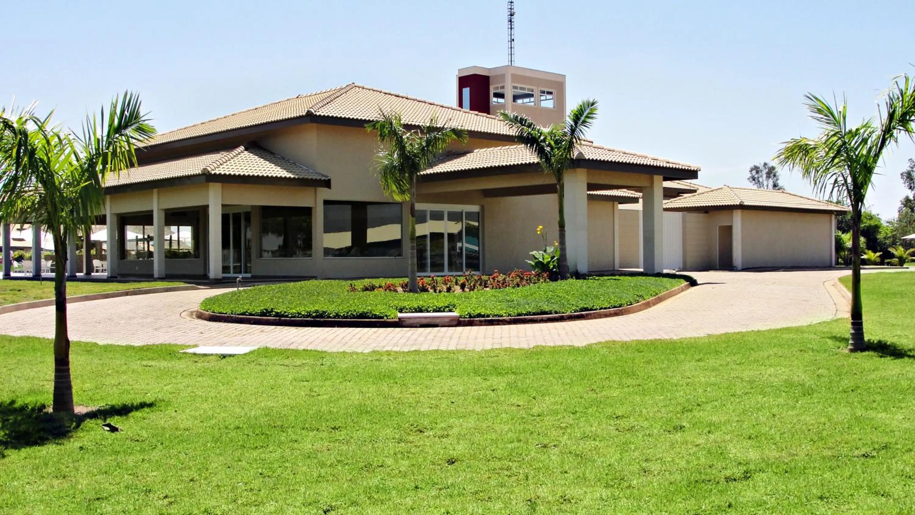 Property building in Resort da Ilha