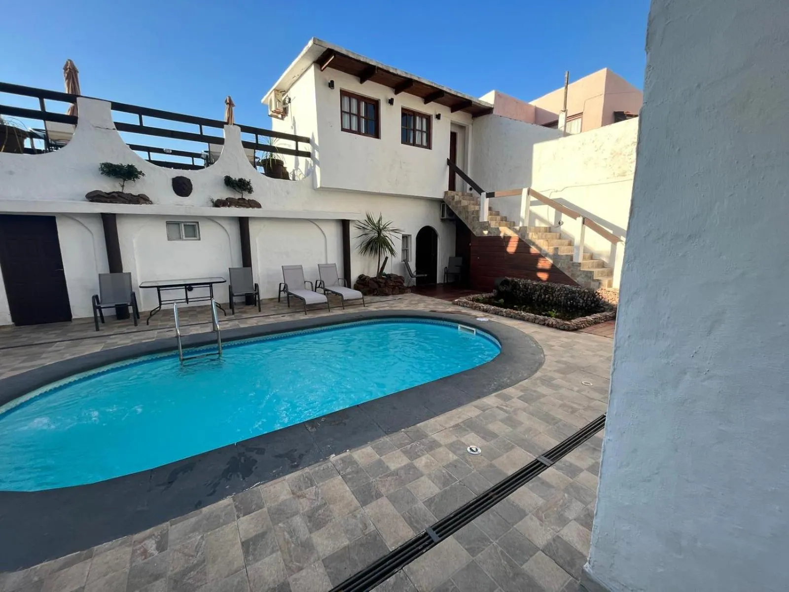Swimming pool in Hotel Lujan