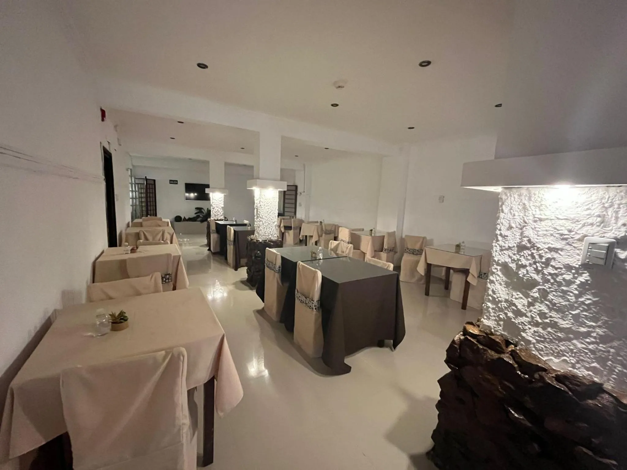 Dining area in Hotel Lujan
