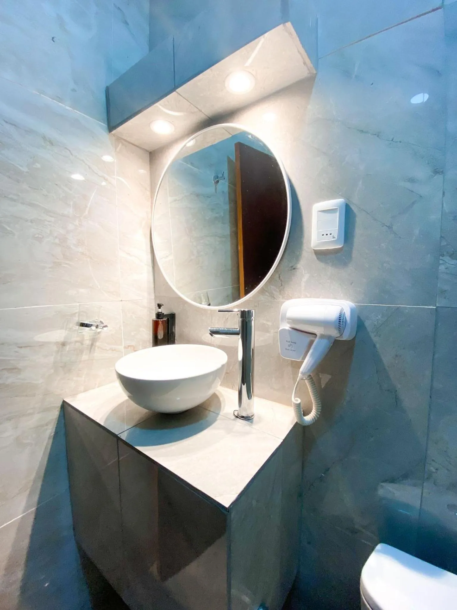 Toilet in Hotel Lujan