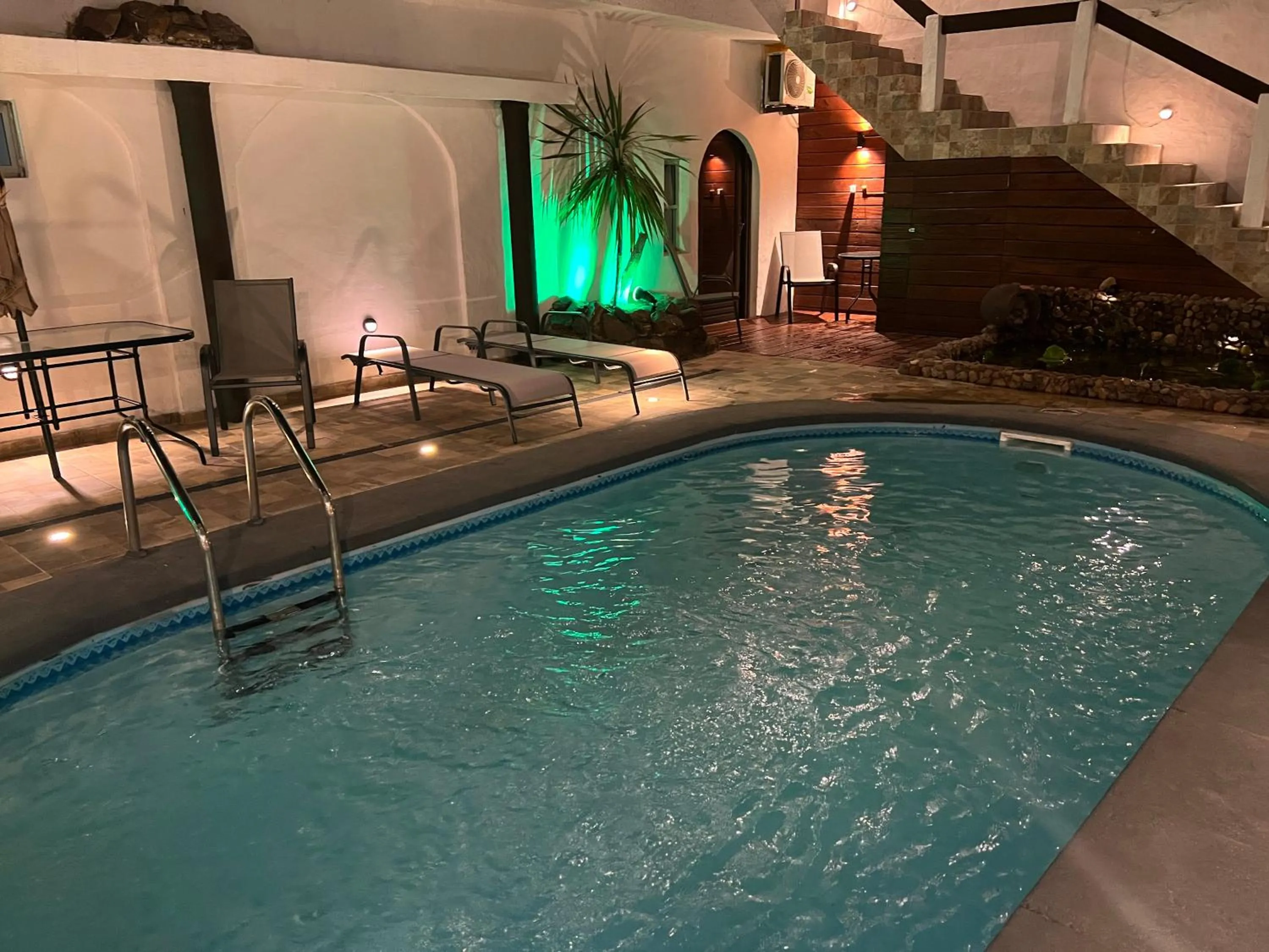 Swimming pool in Hotel Lujan