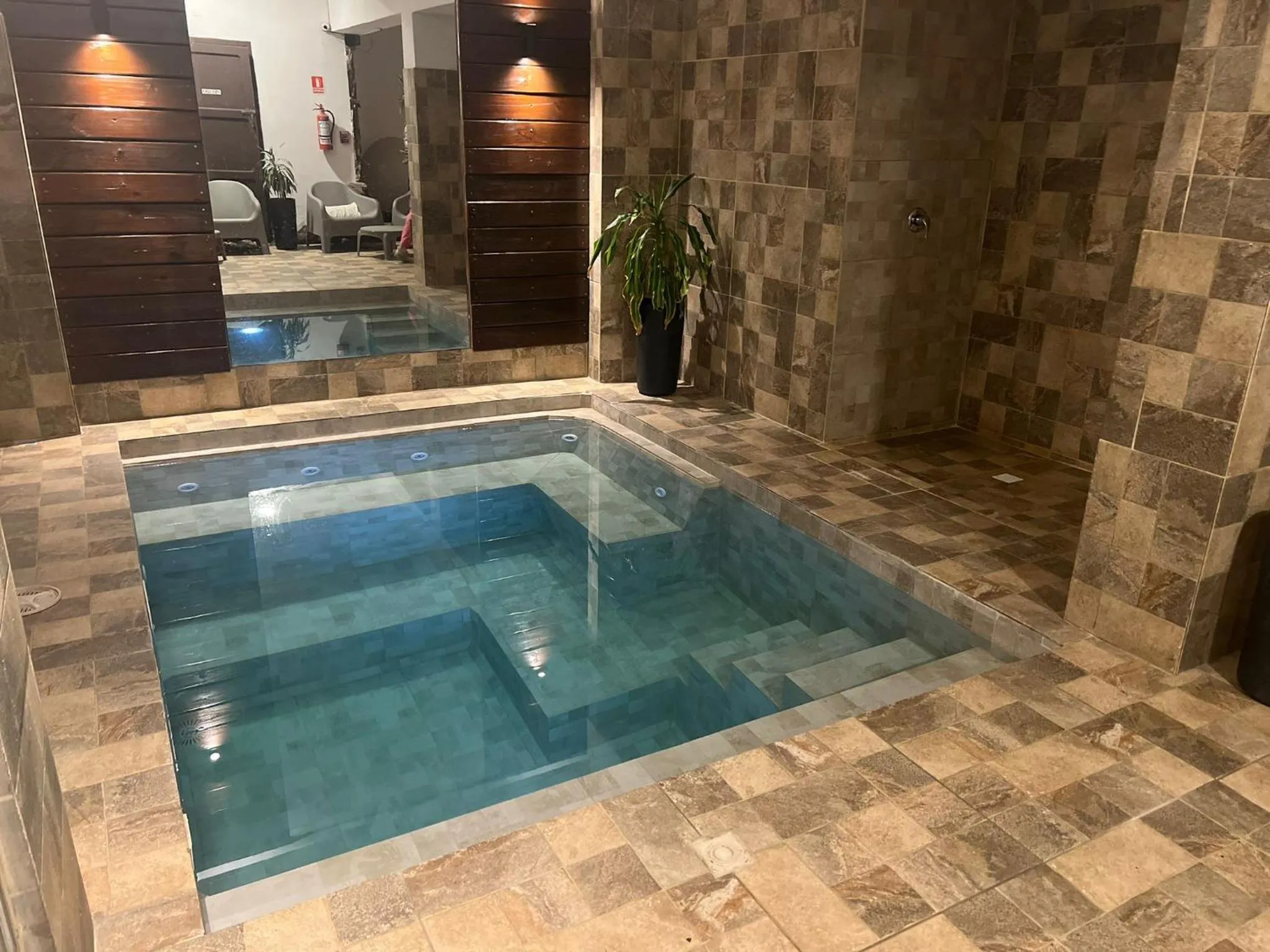 Swimming pool in Hotel Lujan