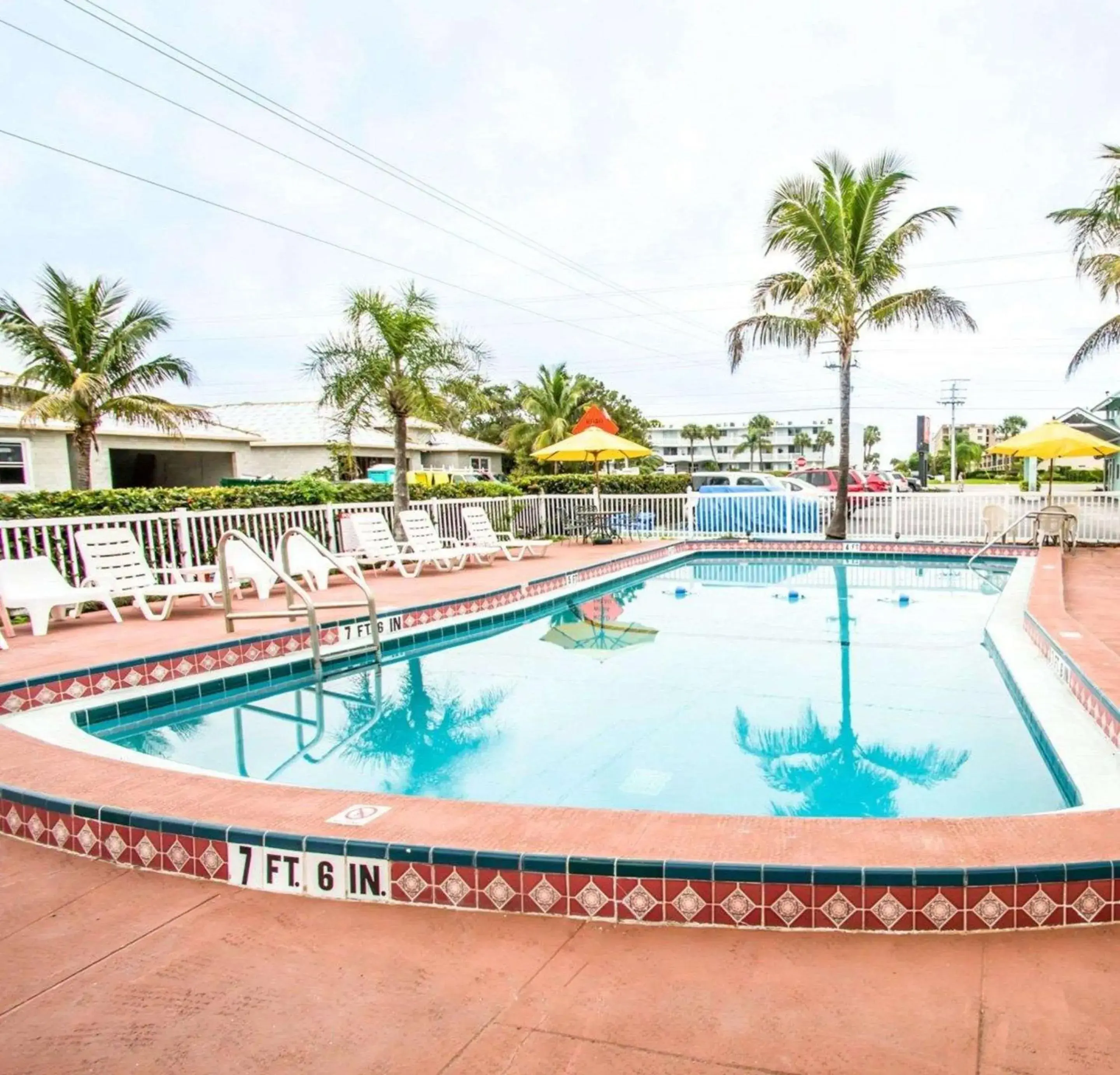 Pool view in Econo Lodge Cocoa Beach - near the Port Pool view in Econo Lodge Cocoa Beach - near the Port