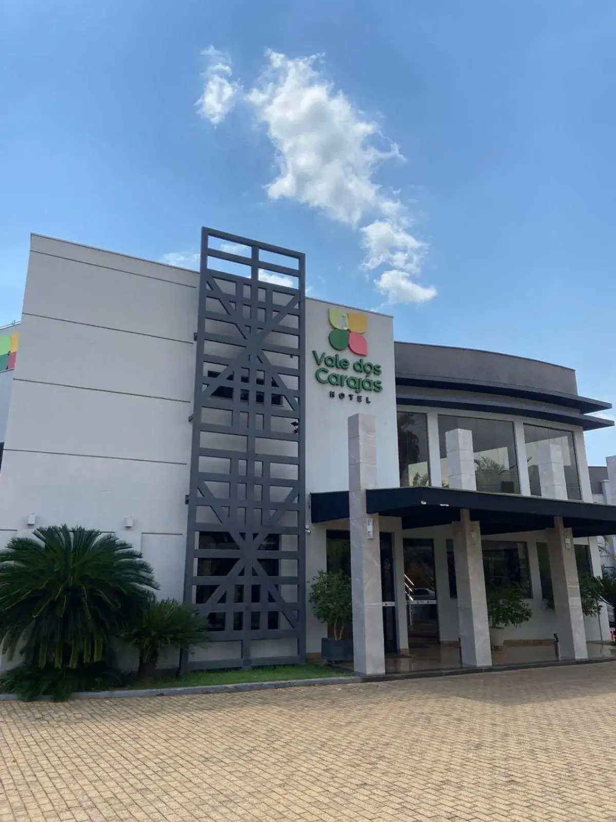 Property building in Vale dos Carajás Hotel Property building in Vale dos Carajás Hotel