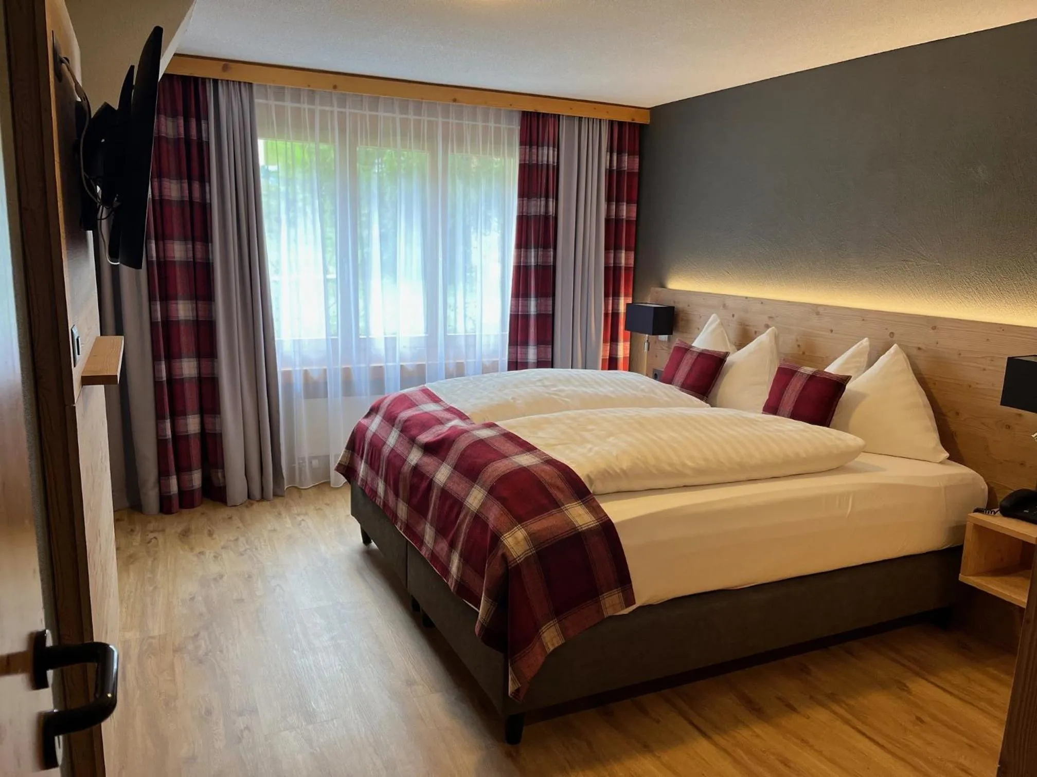 TV and multimedia, Bed in Silvretta Parkhotel