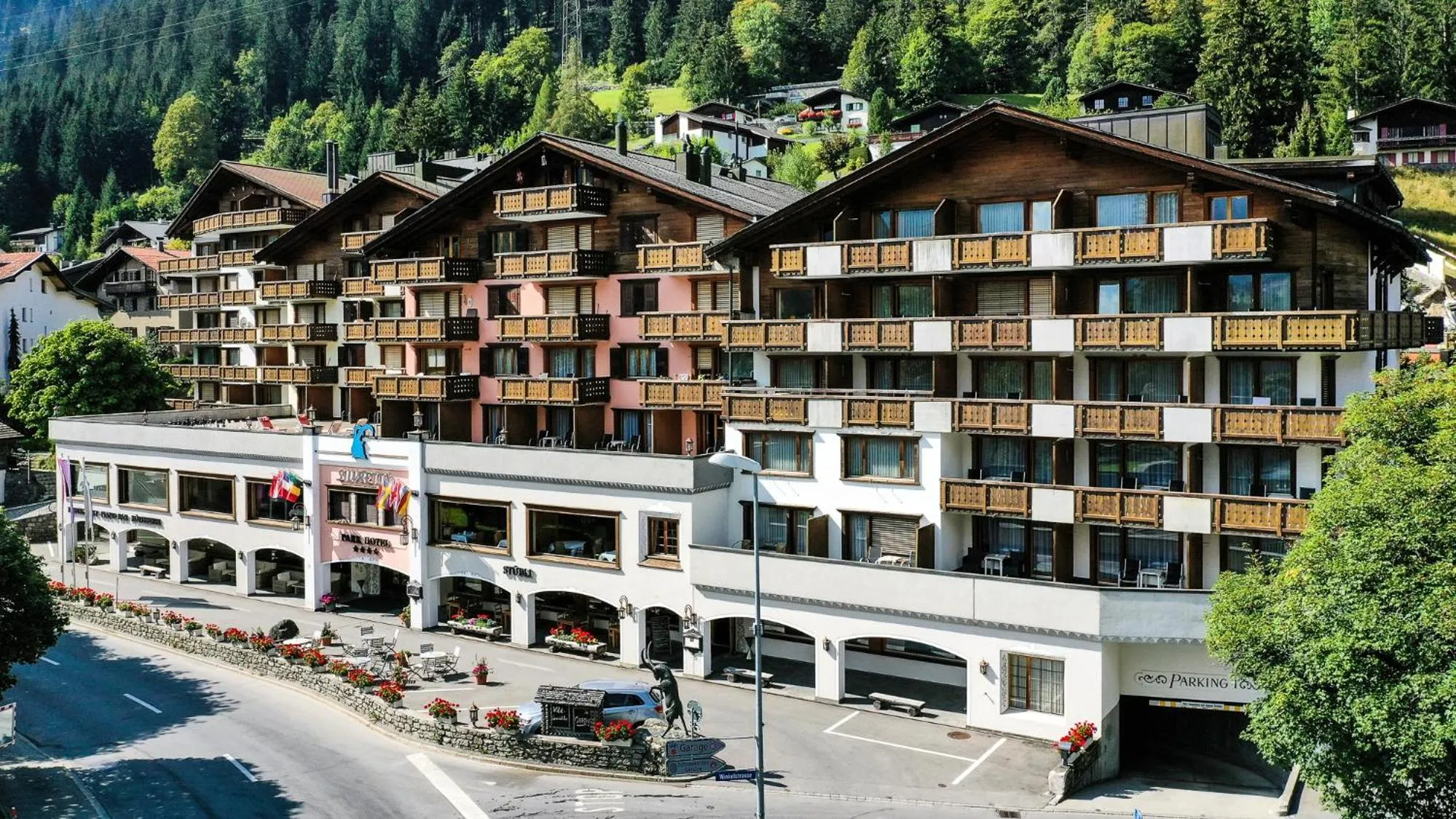 Facade/entrance in Silvretta Parkhotel