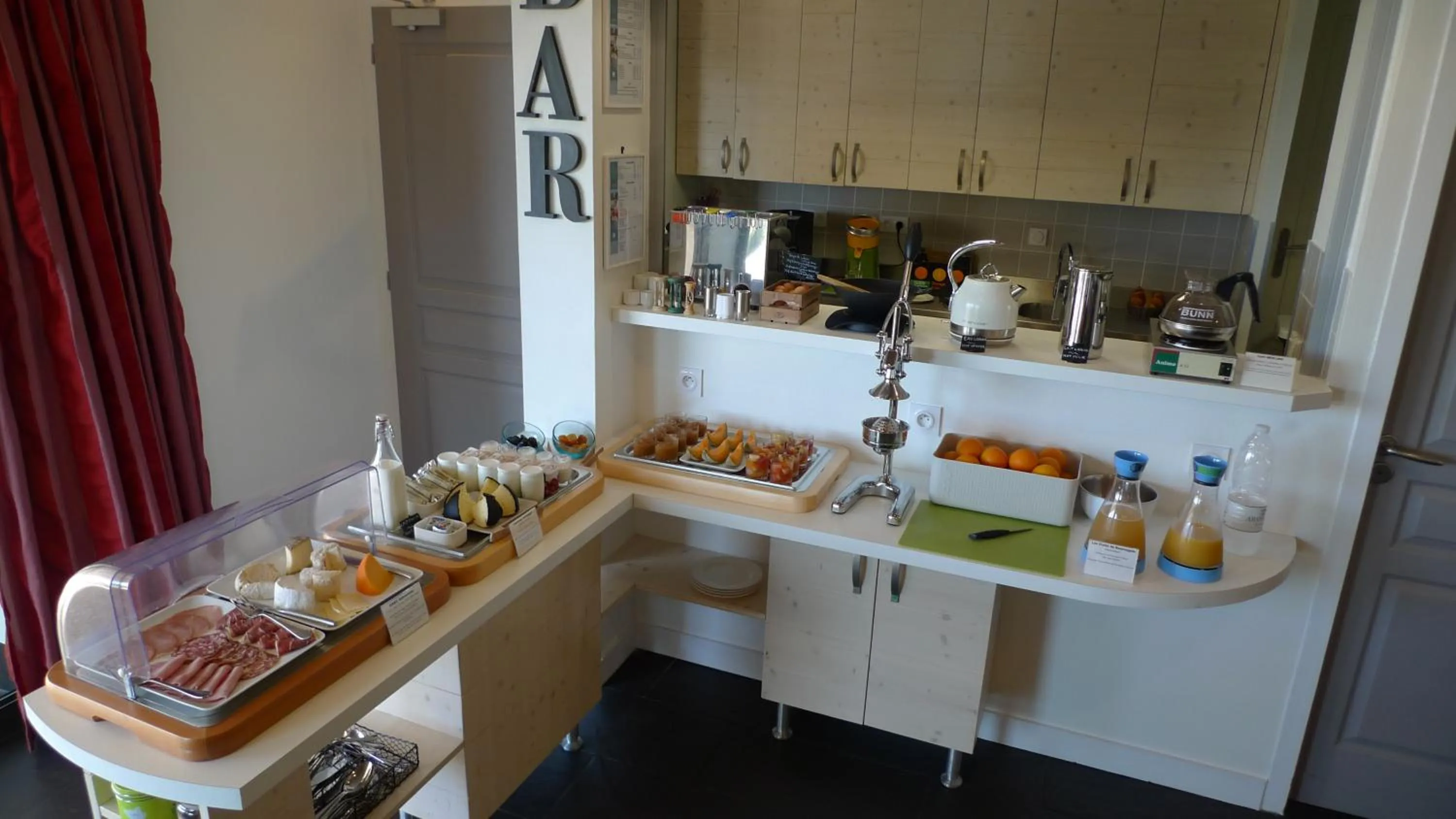 Buffet breakfast in Hôtel Les Vignes de la Chapelle, "The Originals Relais"