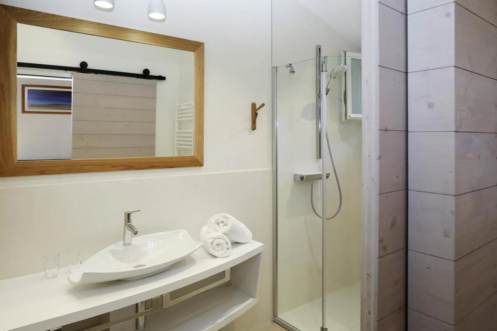 Bathroom in Hôtel Les Vignes de la Chapelle, "The Originals Relais"