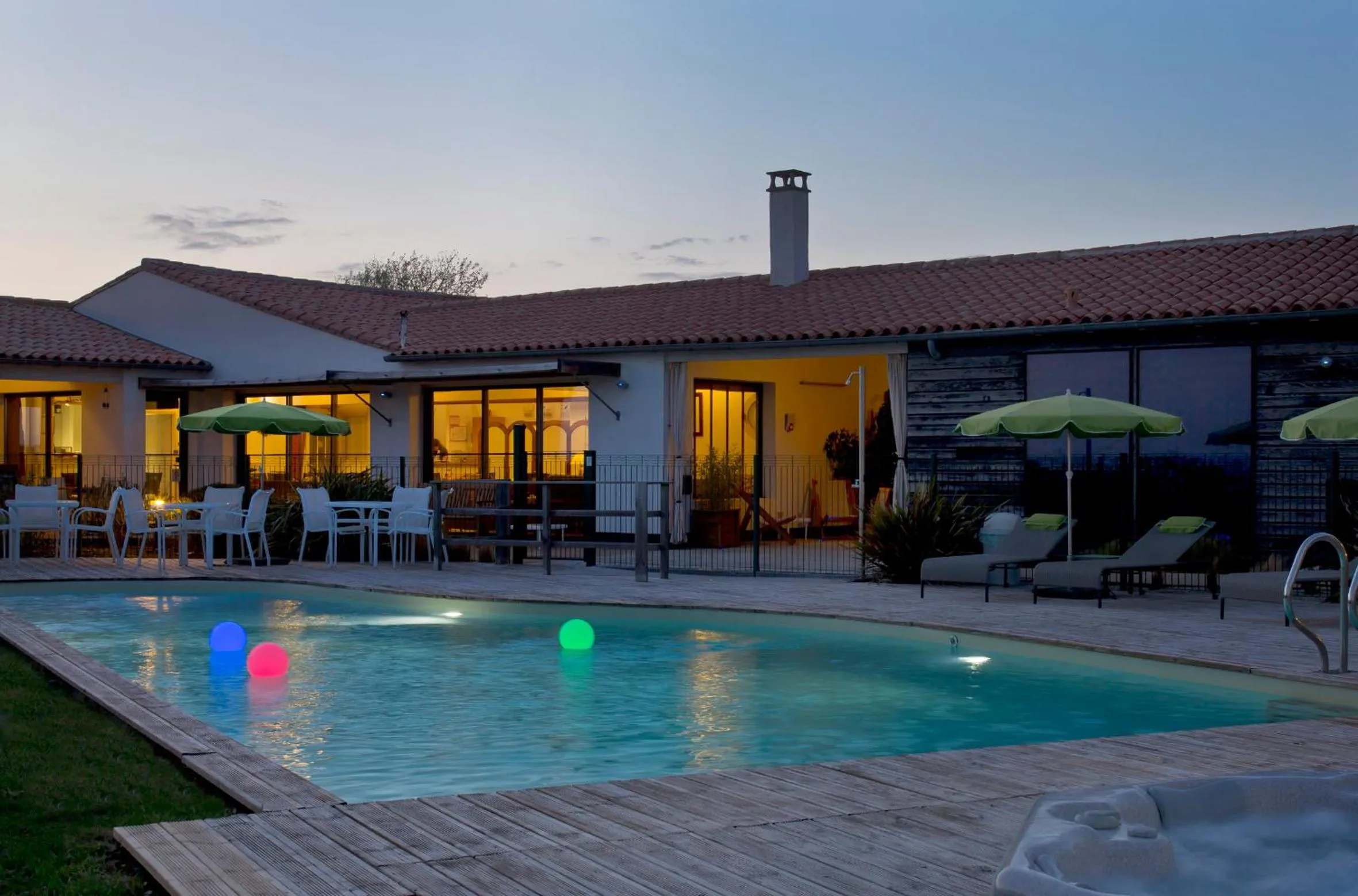 Pool view in Hôtel Les Vignes de la Chapelle, "The Originals Relais"