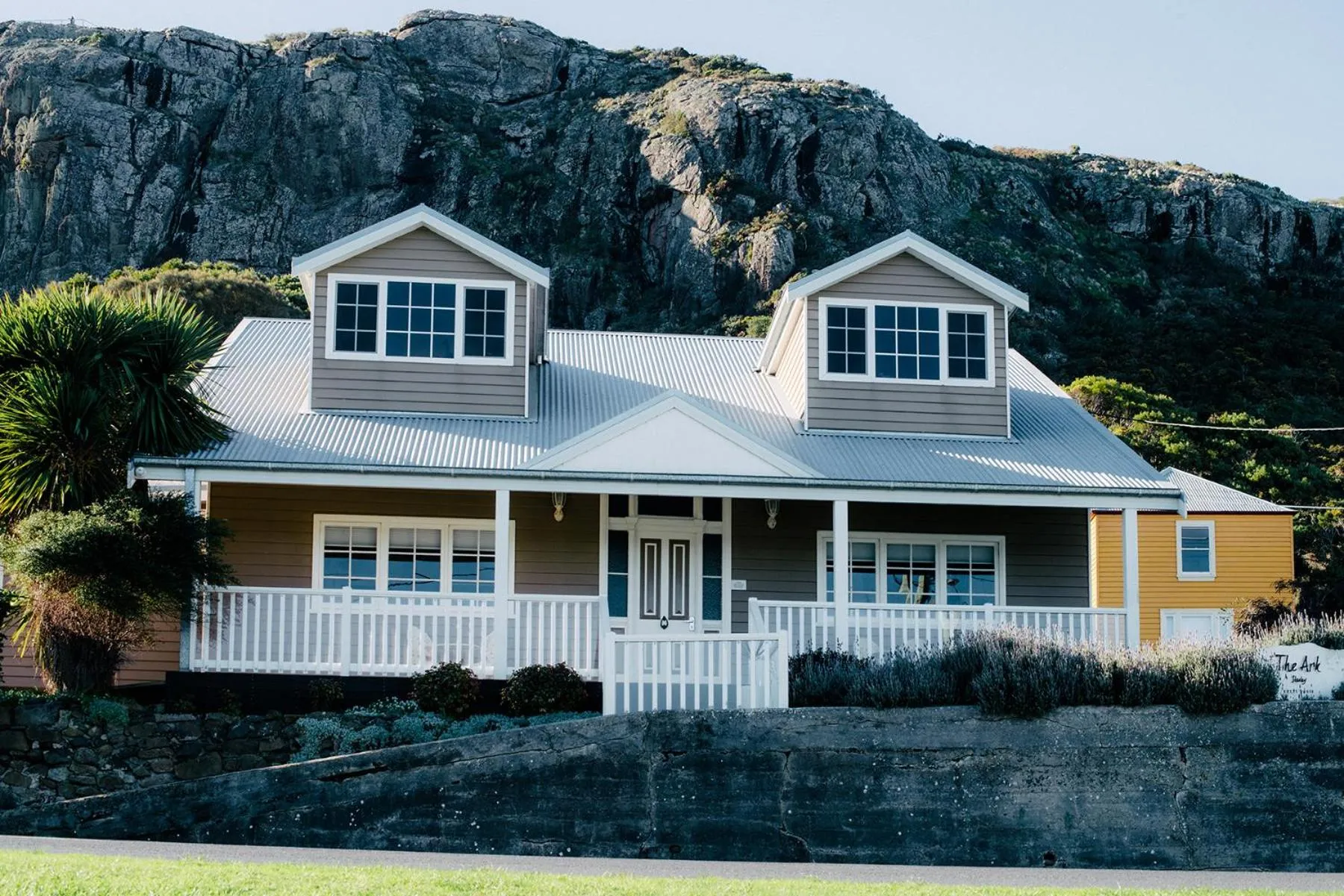 Facade/entrance in The Ark Stanley Luxury Bed and Breakfast