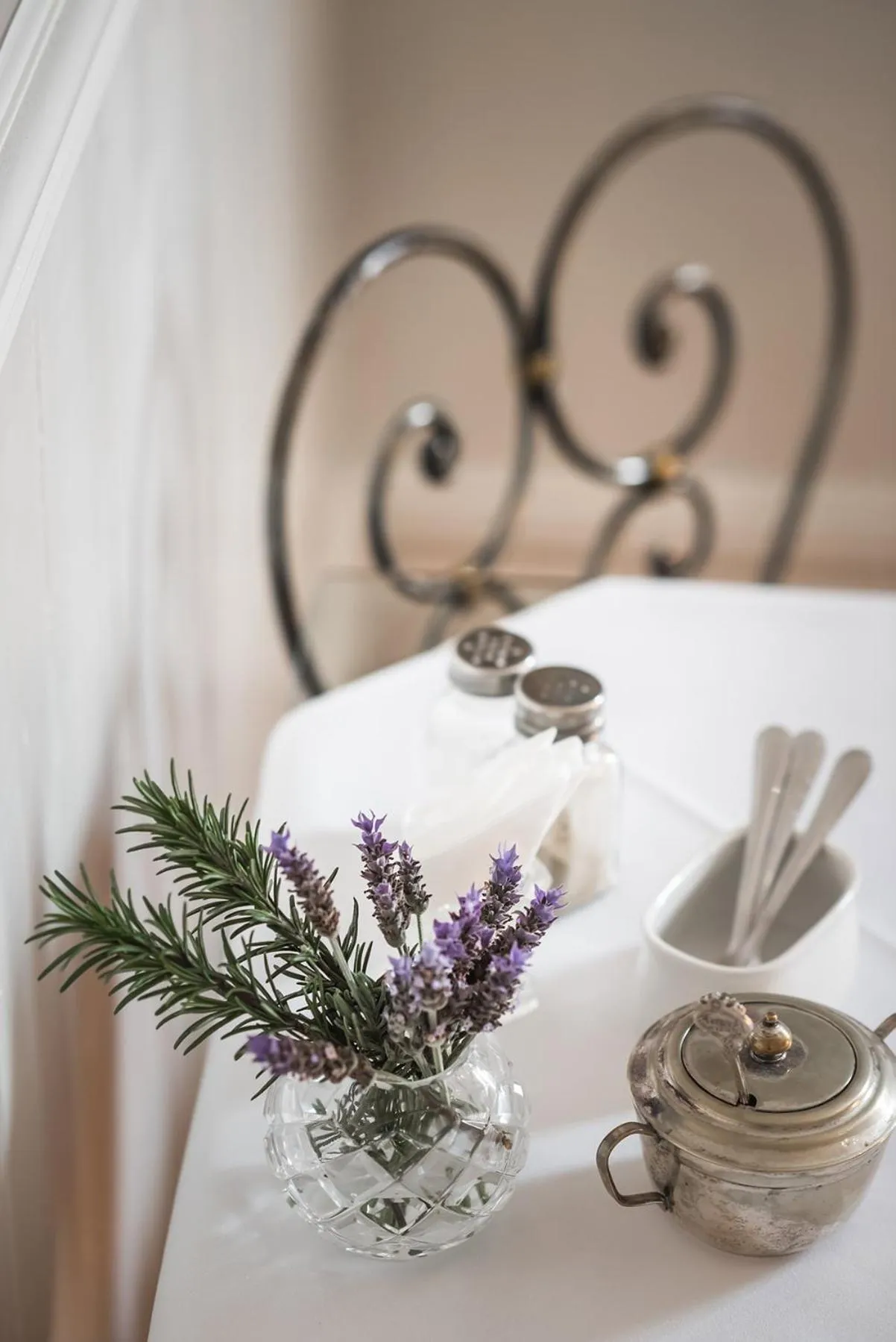 Decorative detail in The Ark Stanley Luxury Bed and Breakfast