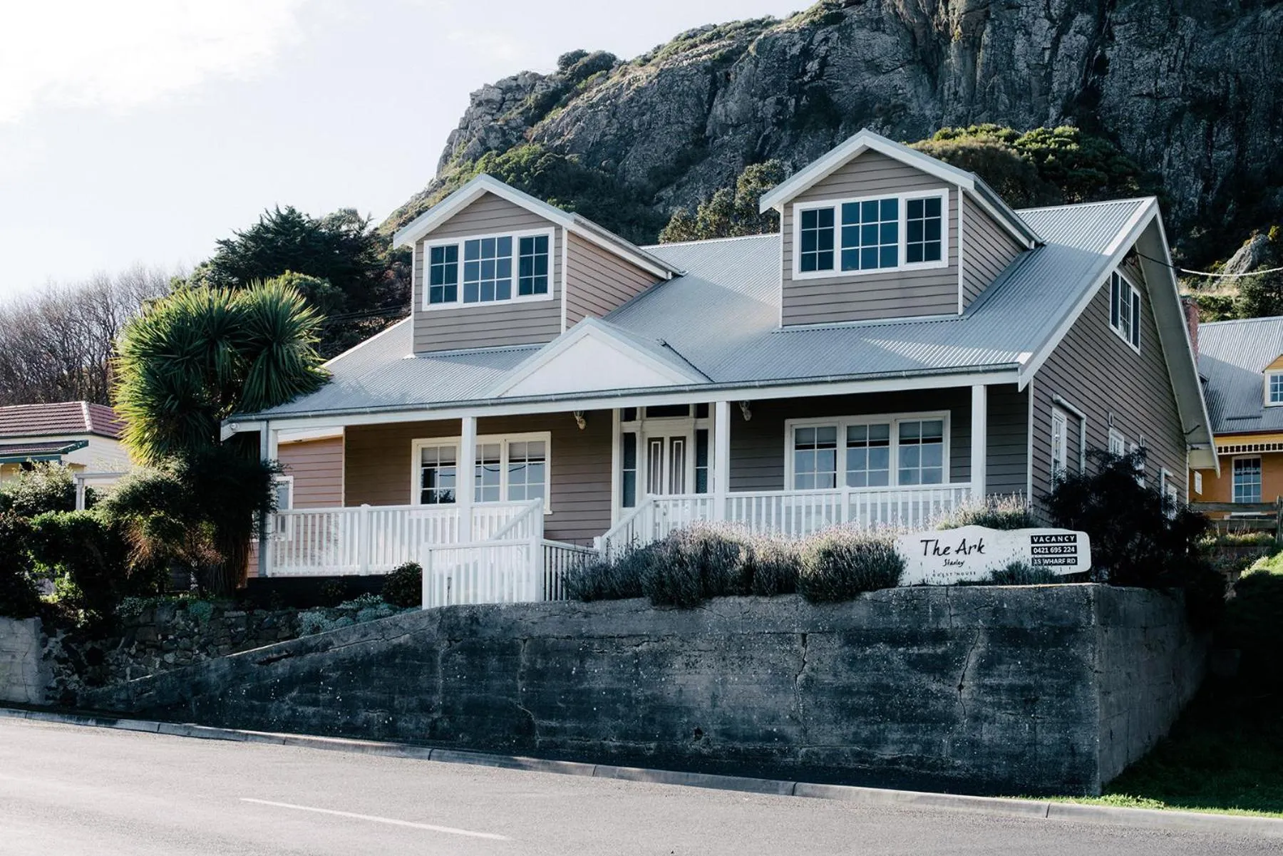 Facade/entrance in The Ark Stanley Luxury Bed and Breakfast