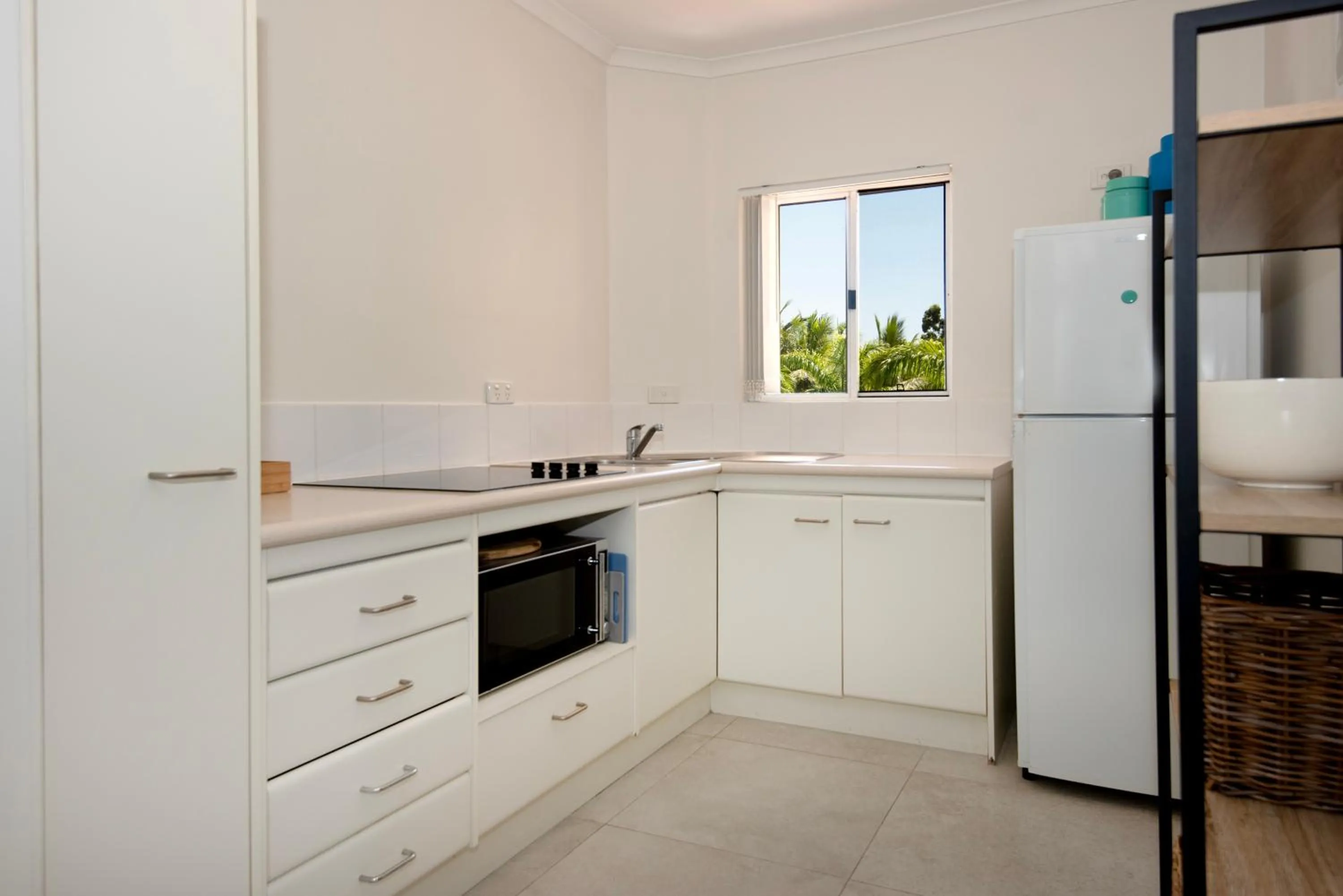 kitchen in Golden Sands Beachfront Resort