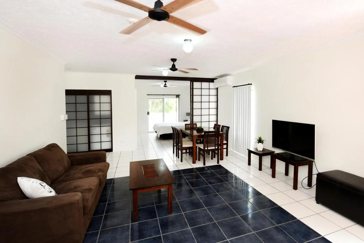 Golden Sands Beachfront Resort